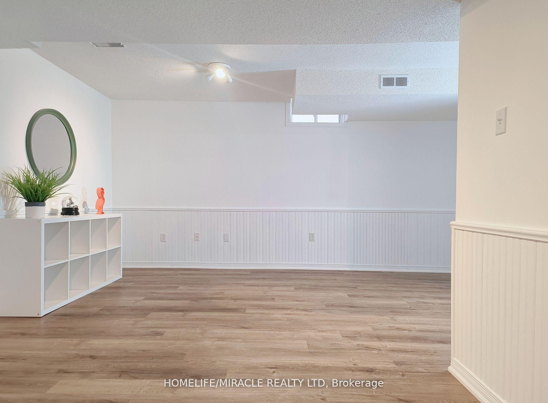 Photo 25 of 11 Twin Pines Crescent, Brampton, Northwest Sandalwood Parkway — HOMEH