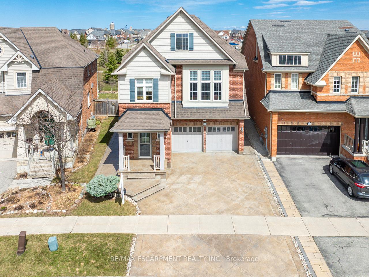 Photo 2 of 90 Waterville Way, Caledon, Rural Caledon — HOMEH