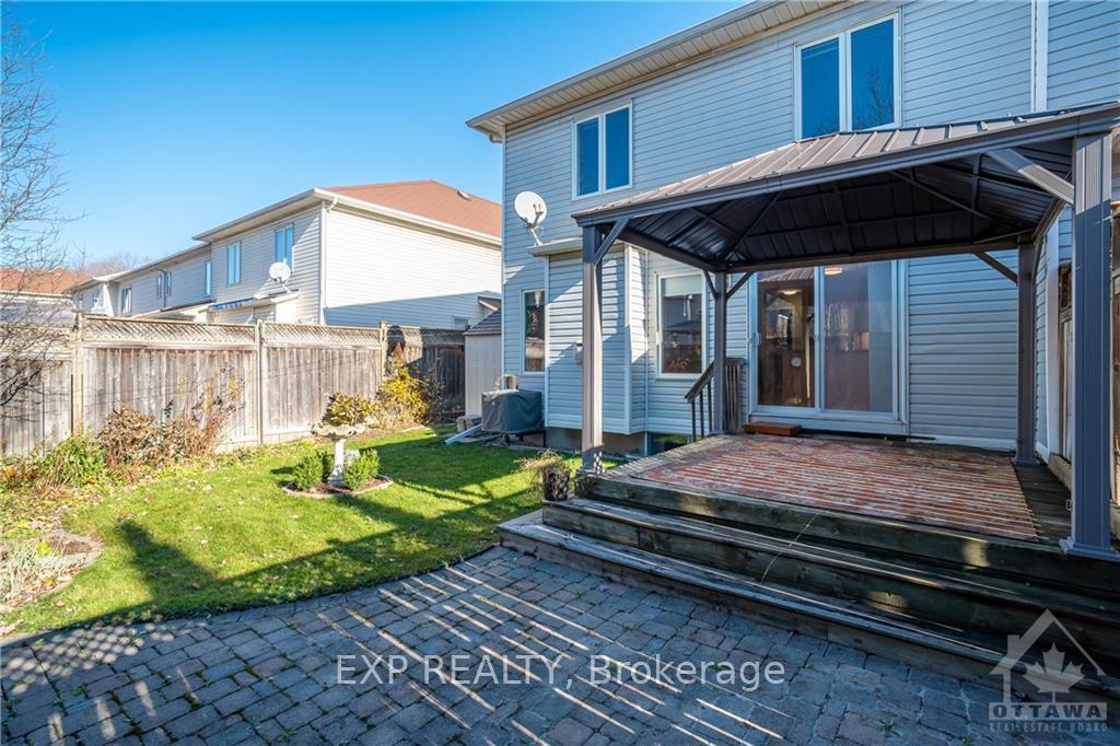 Photo 3 of 112 Grovemont Drive, Ottawa, Barrhaven - Strandherd — HOMEH