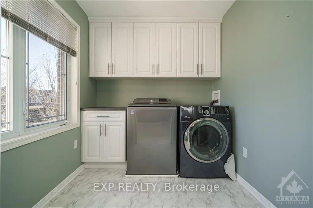 Photo 13 of 112 Grovemont Drive, Ottawa, Barrhaven - Strandherd — HOMEH