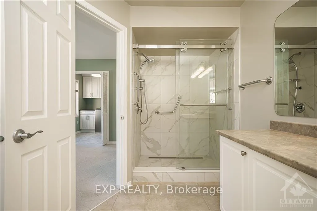 Photo 14 of 112 Grovemont Drive, Ottawa, Barrhaven - Strandherd — HOMEH