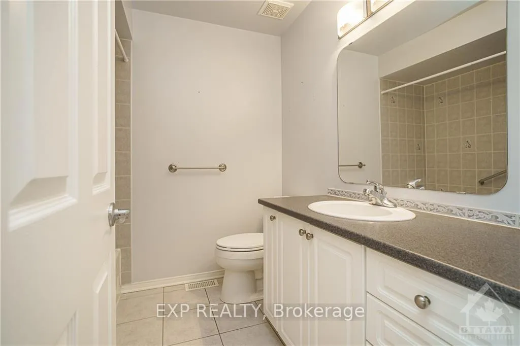 Photo 18 of 112 Grovemont Drive, Ottawa, Barrhaven - Strandherd — HOMEH