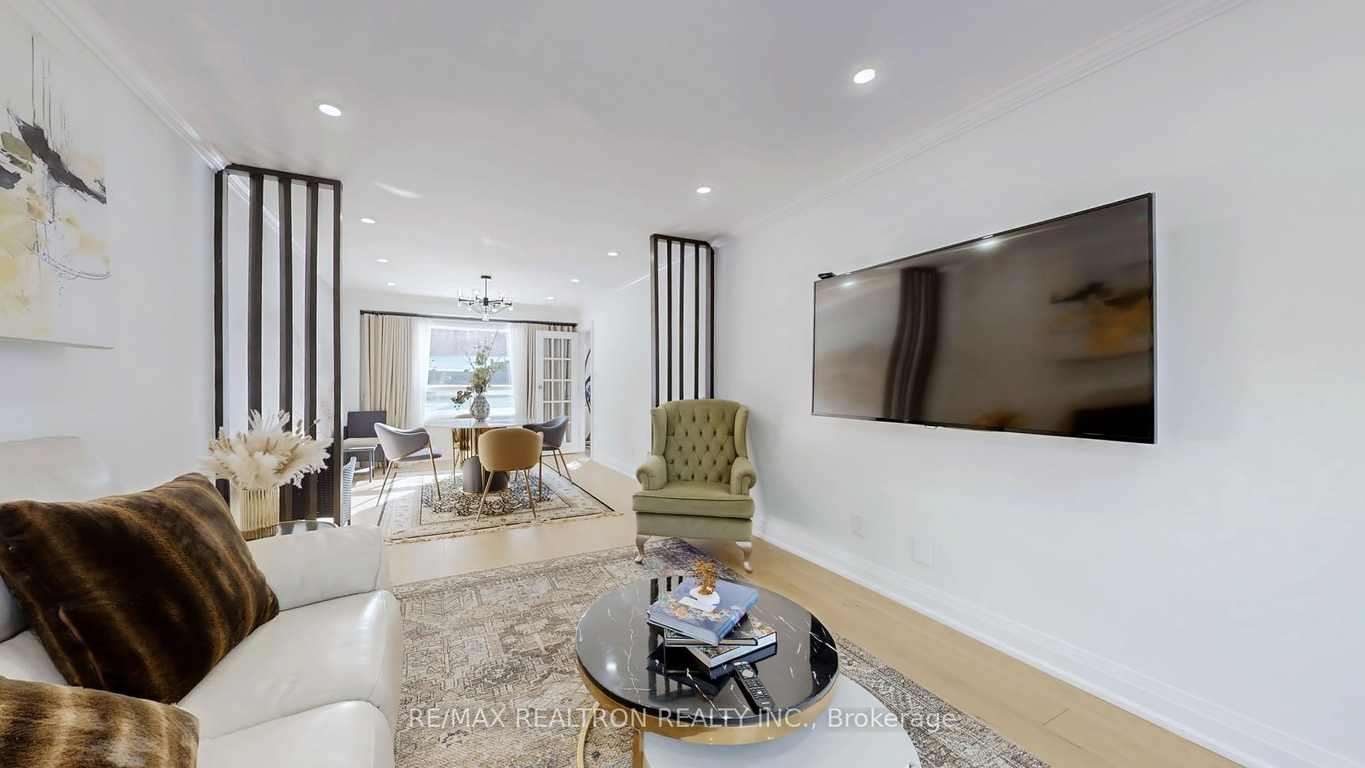 Photo 7 of 7 Underhill Crescent, Aurora, Aurora Highlands — HOMEH