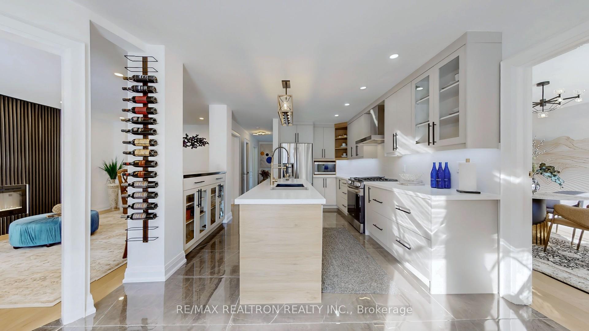 Photo 18 of 7 Underhill Crescent, Aurora, Aurora Highlands — HOMEH
