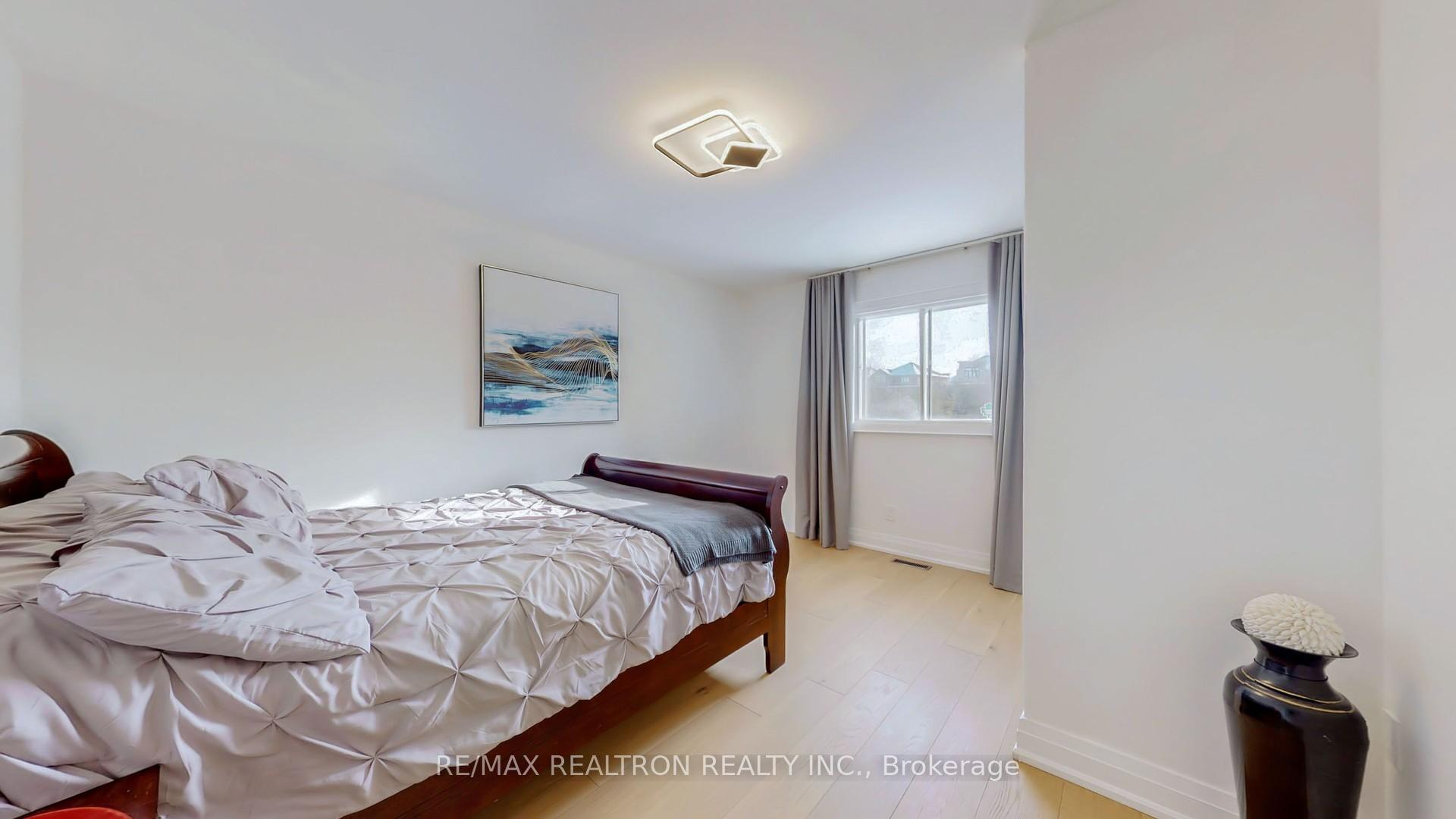 Photo 27 of 7 Underhill Crescent, Aurora, Aurora Highlands — HOMEH