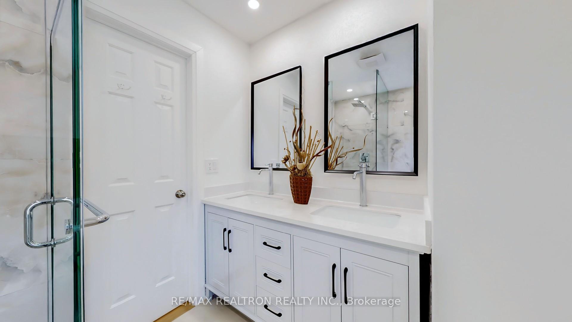 Photo 31 of 7 Underhill Crescent, Aurora, Aurora Highlands — HOMEH