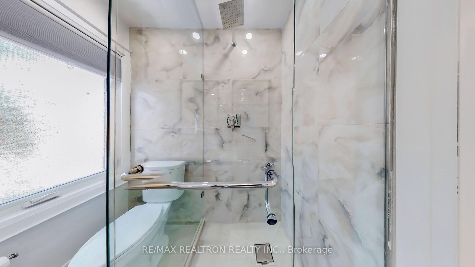 Photo 32 of 7 Underhill Crescent, Aurora, Aurora Highlands — HOMEH