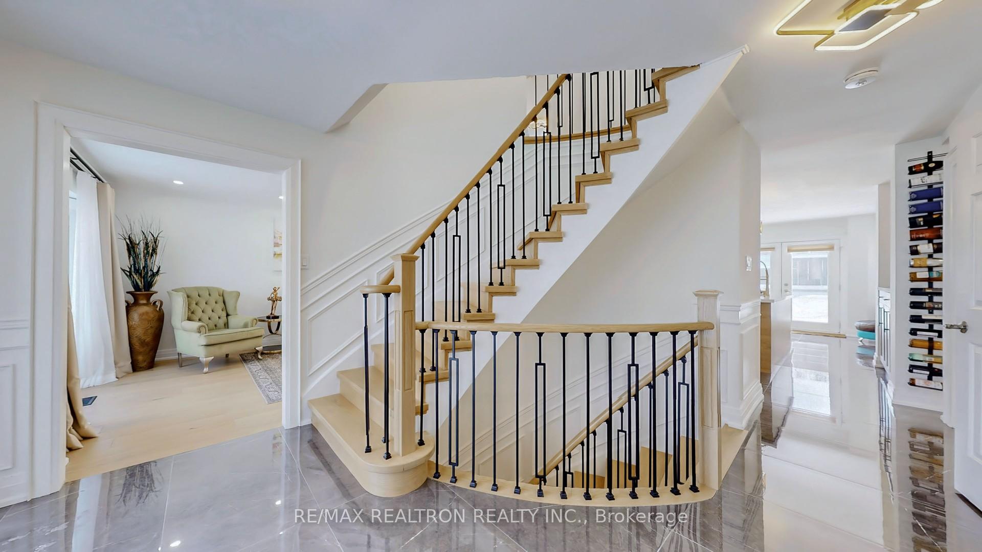 Photo 33 of 7 Underhill Crescent, Aurora, Aurora Highlands — HOMEH