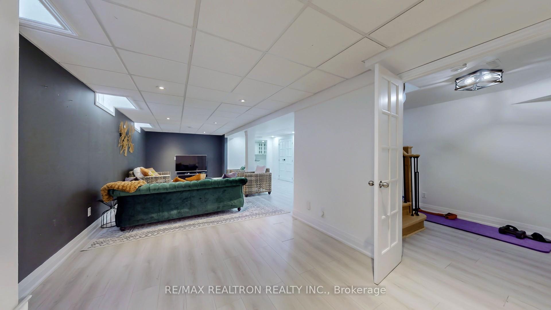 Photo 36 of 7 Underhill Crescent, Aurora, Aurora Highlands — HOMEH