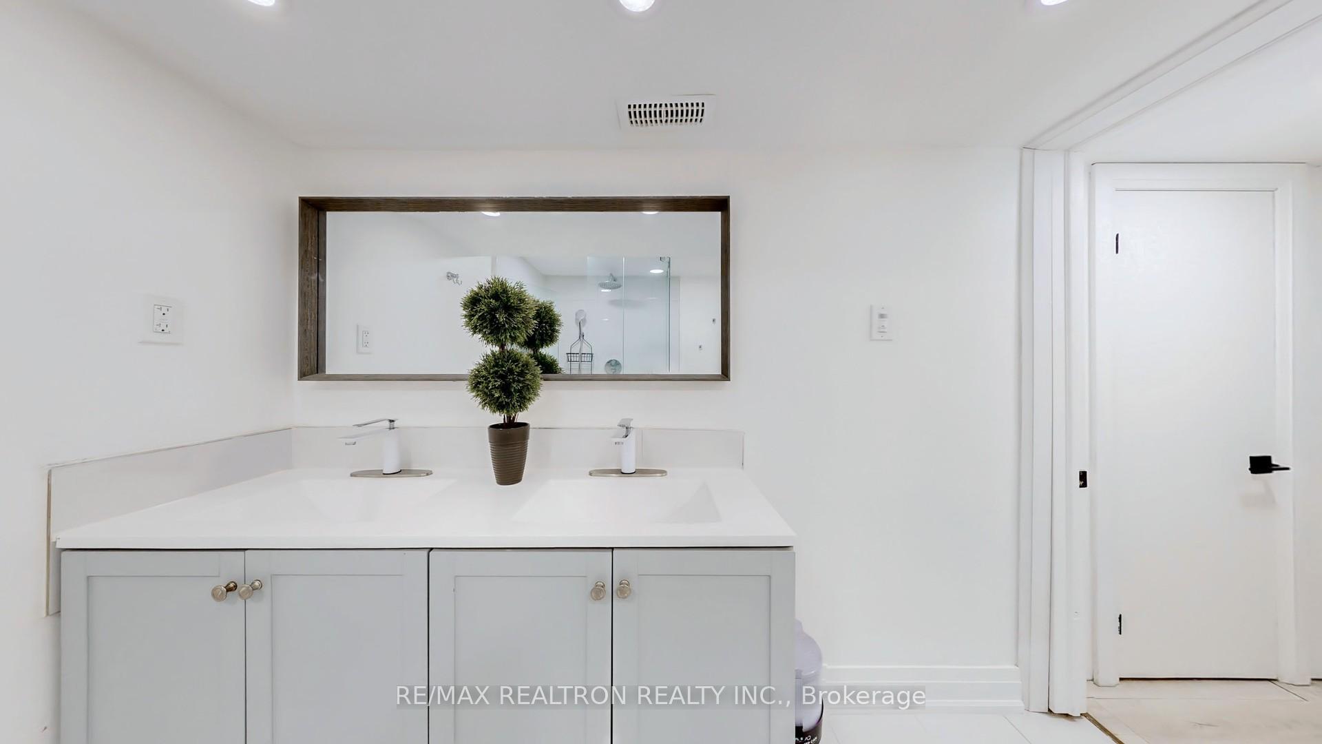 Photo 45 of 7 Underhill Crescent, Aurora, Aurora Highlands — HOMEH
