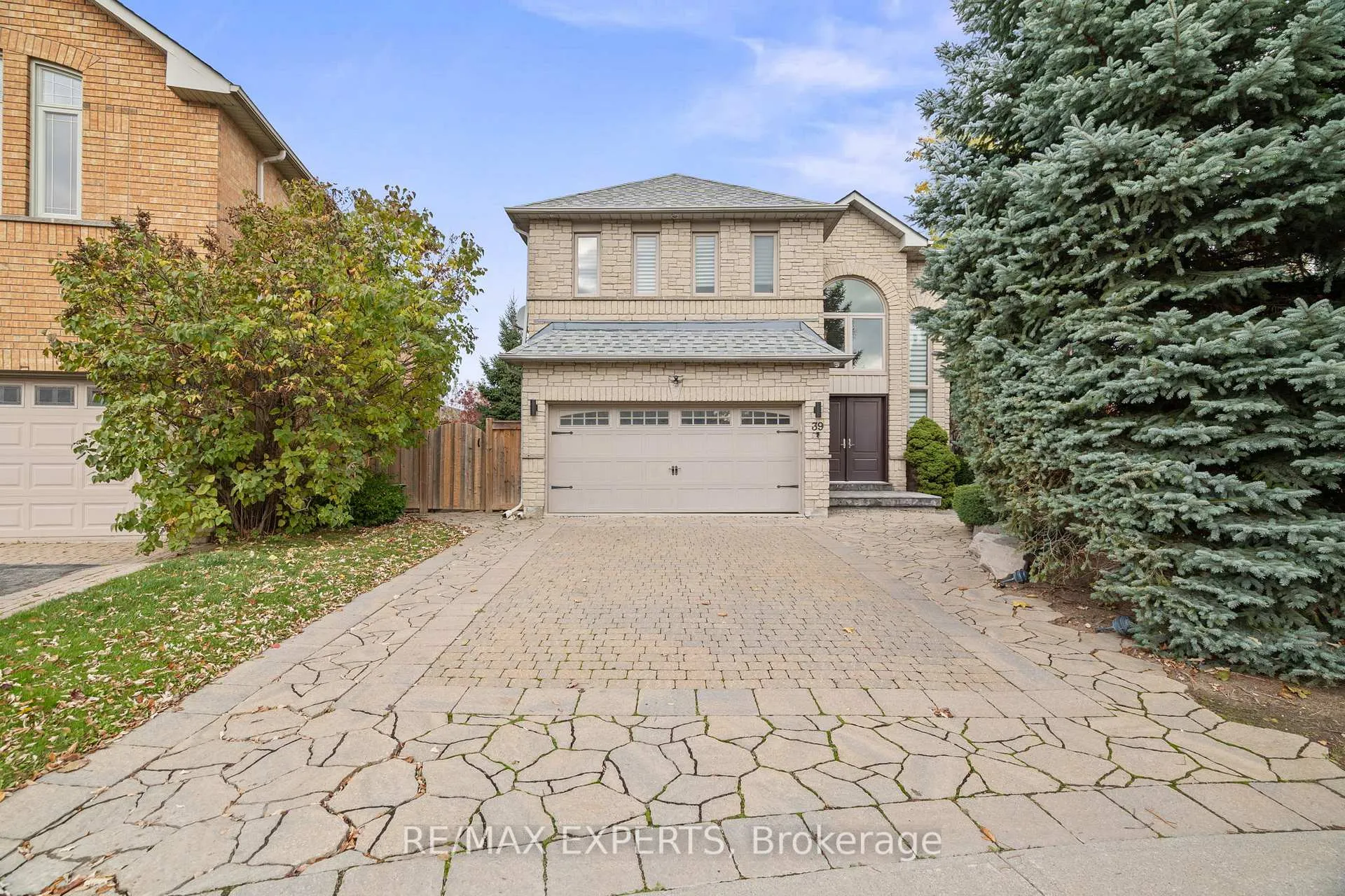 Photo 1 of 39 Michelle Drive, Vaughan, East Woodbridge — HOMEH