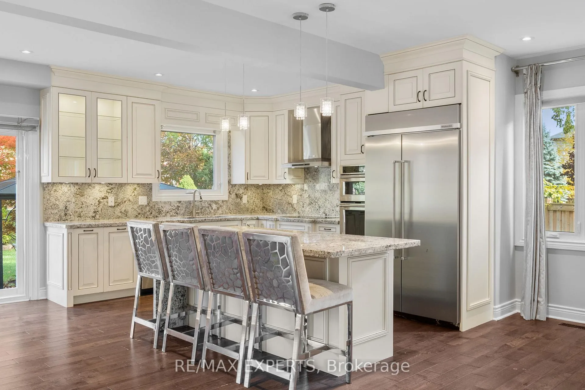 Photo 13 of 39 Michelle Drive, Vaughan, East Woodbridge — HOMEH