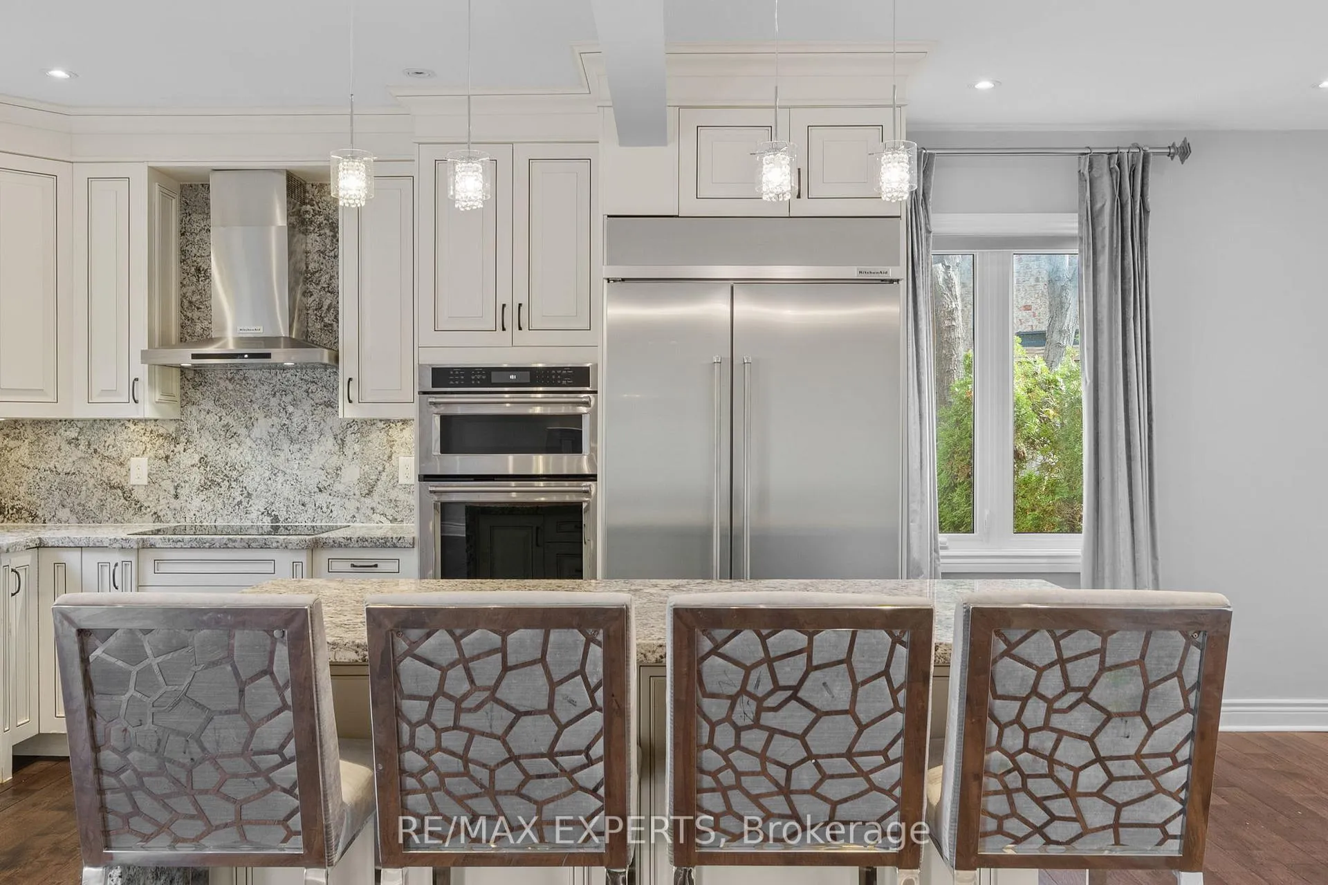 Photo 15 of 39 Michelle Drive, Vaughan, East Woodbridge — HOMEH