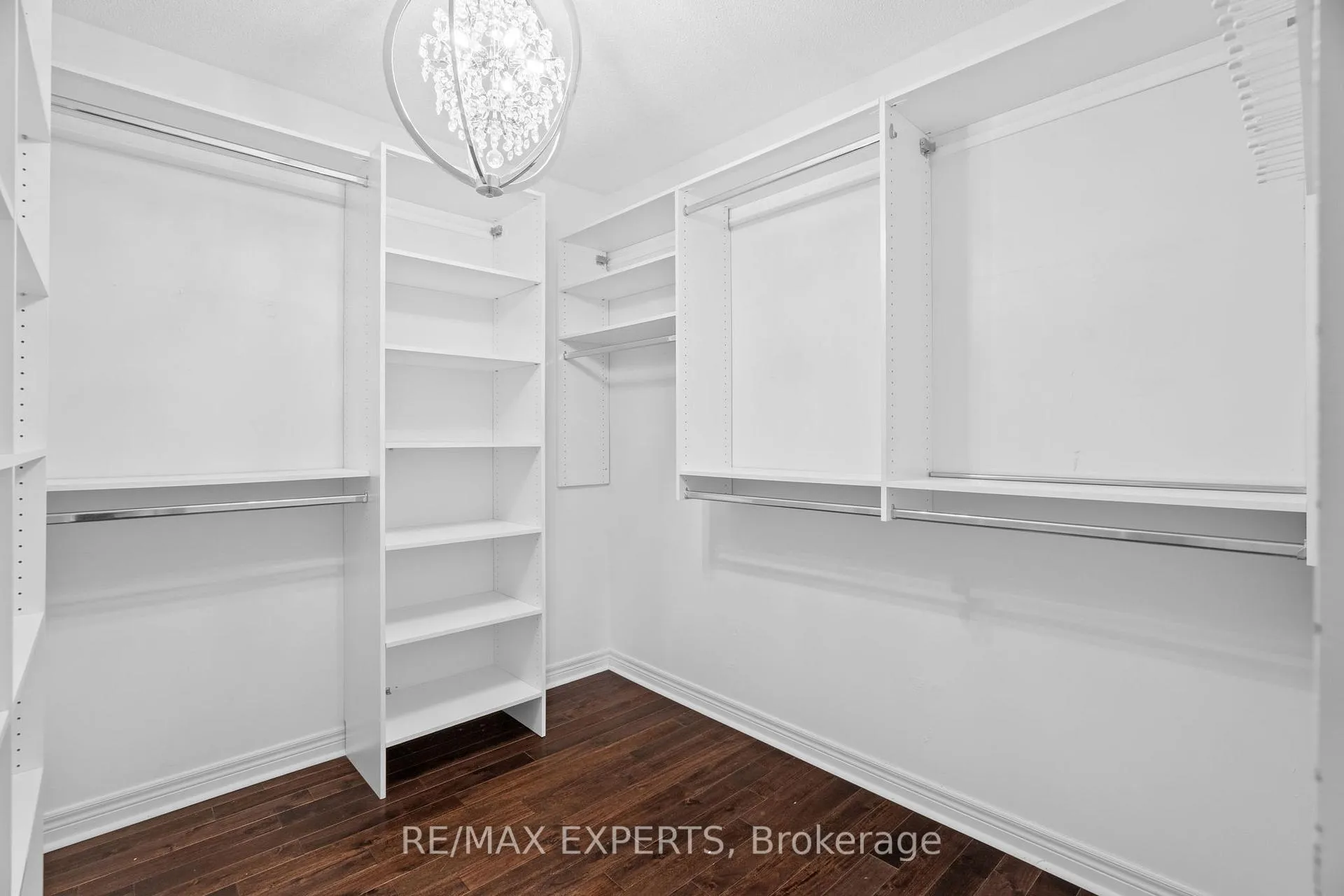 Photo 25 of 39 Michelle Drive, Vaughan, East Woodbridge — HOMEH