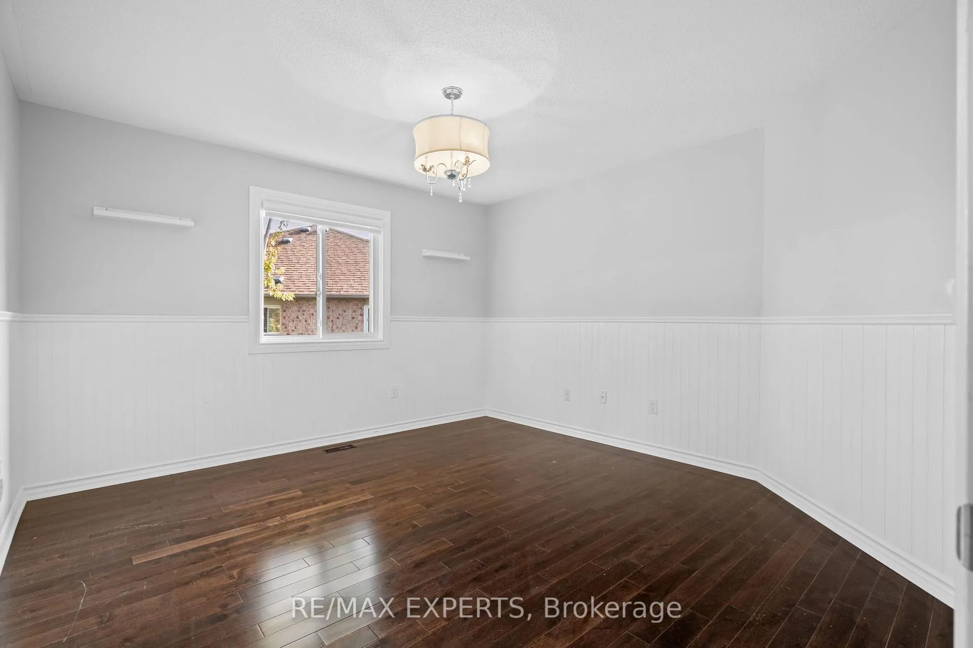 Photo 28 of 39 Michelle Drive, Vaughan, East Woodbridge — HOMEH