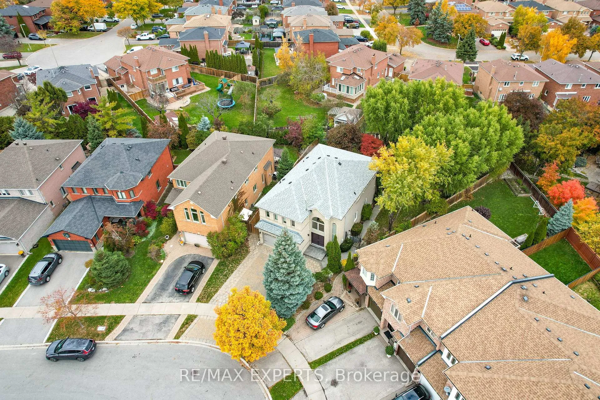 Photo 40 of 39 Michelle Drive, Vaughan, East Woodbridge — HOMEH