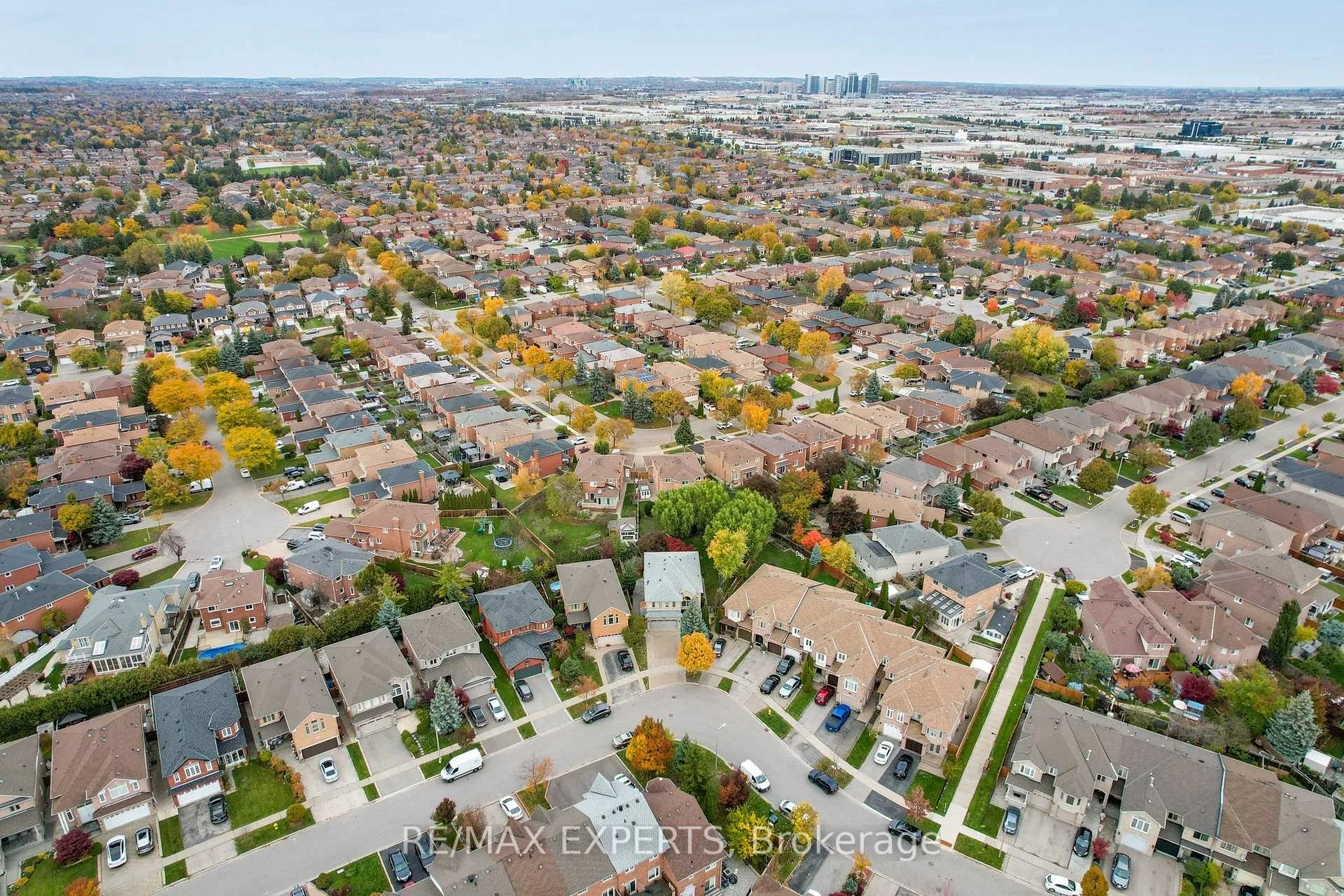 Photo 44 of 39 Michelle Drive, Vaughan, East Woodbridge — HOMEH