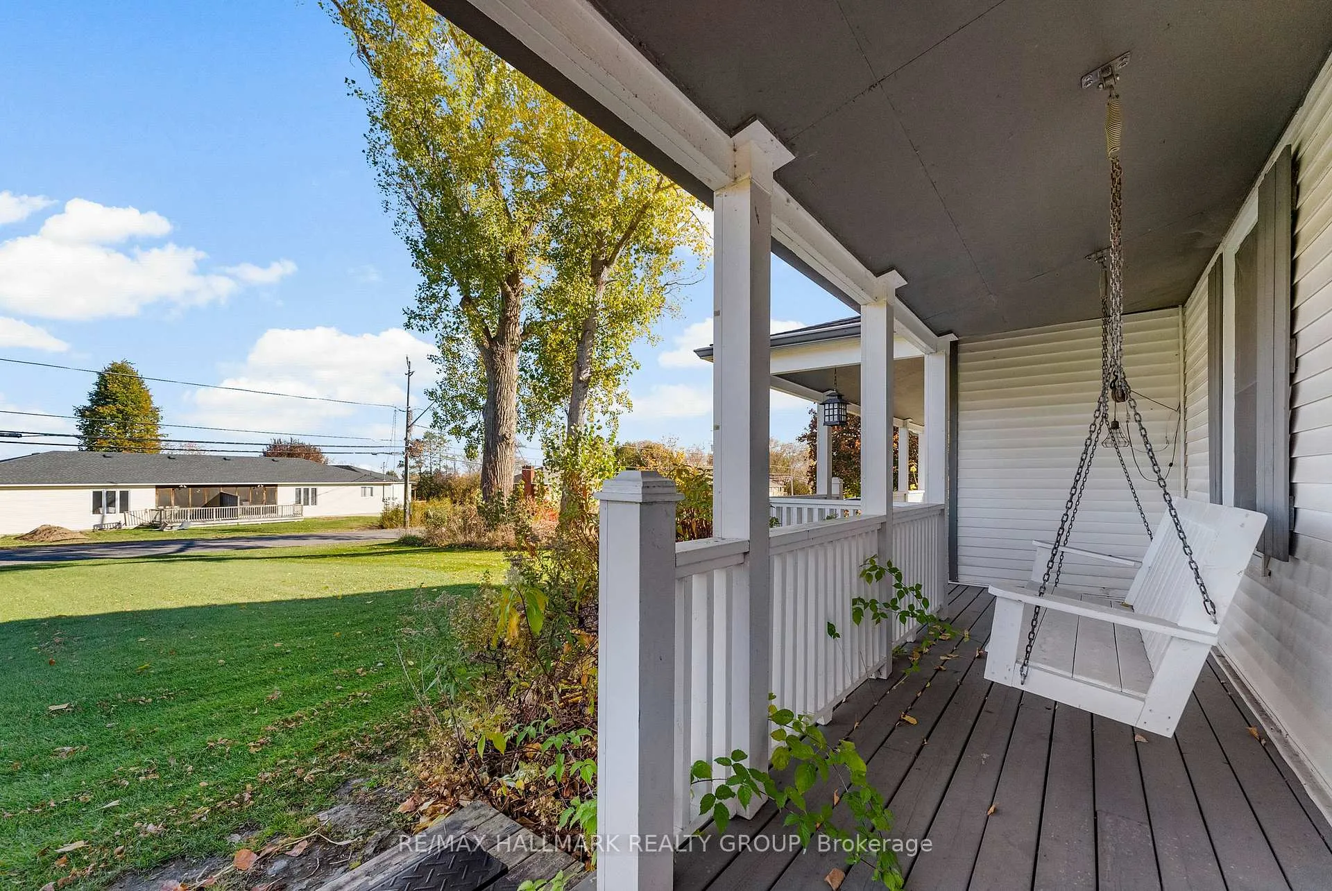 Photo 9 of 1456 Meadow Drive, Ottawa, Greely — HOMEH