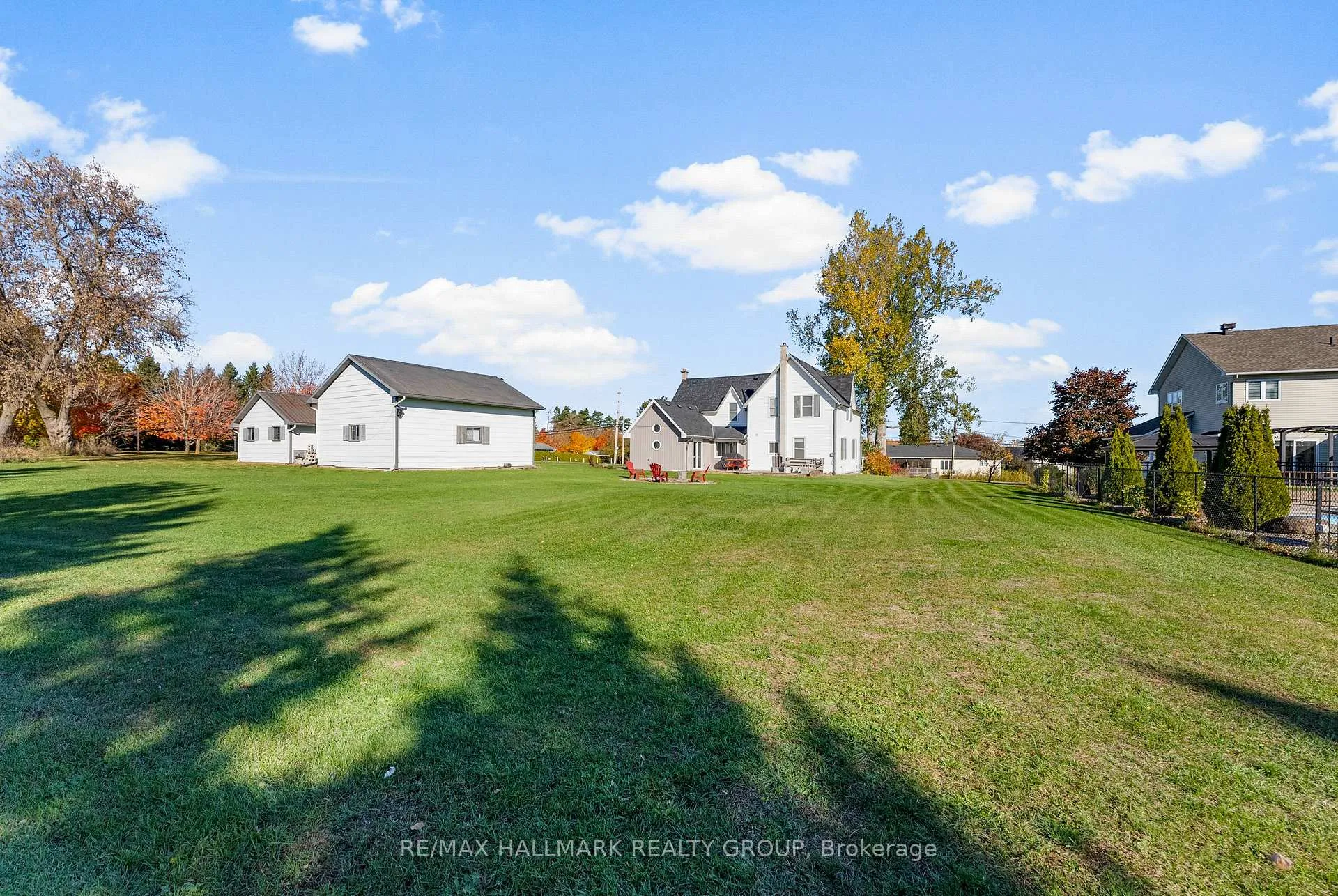 Photo 14 of 1456 Meadow Drive, Ottawa, Greely — HOMEH