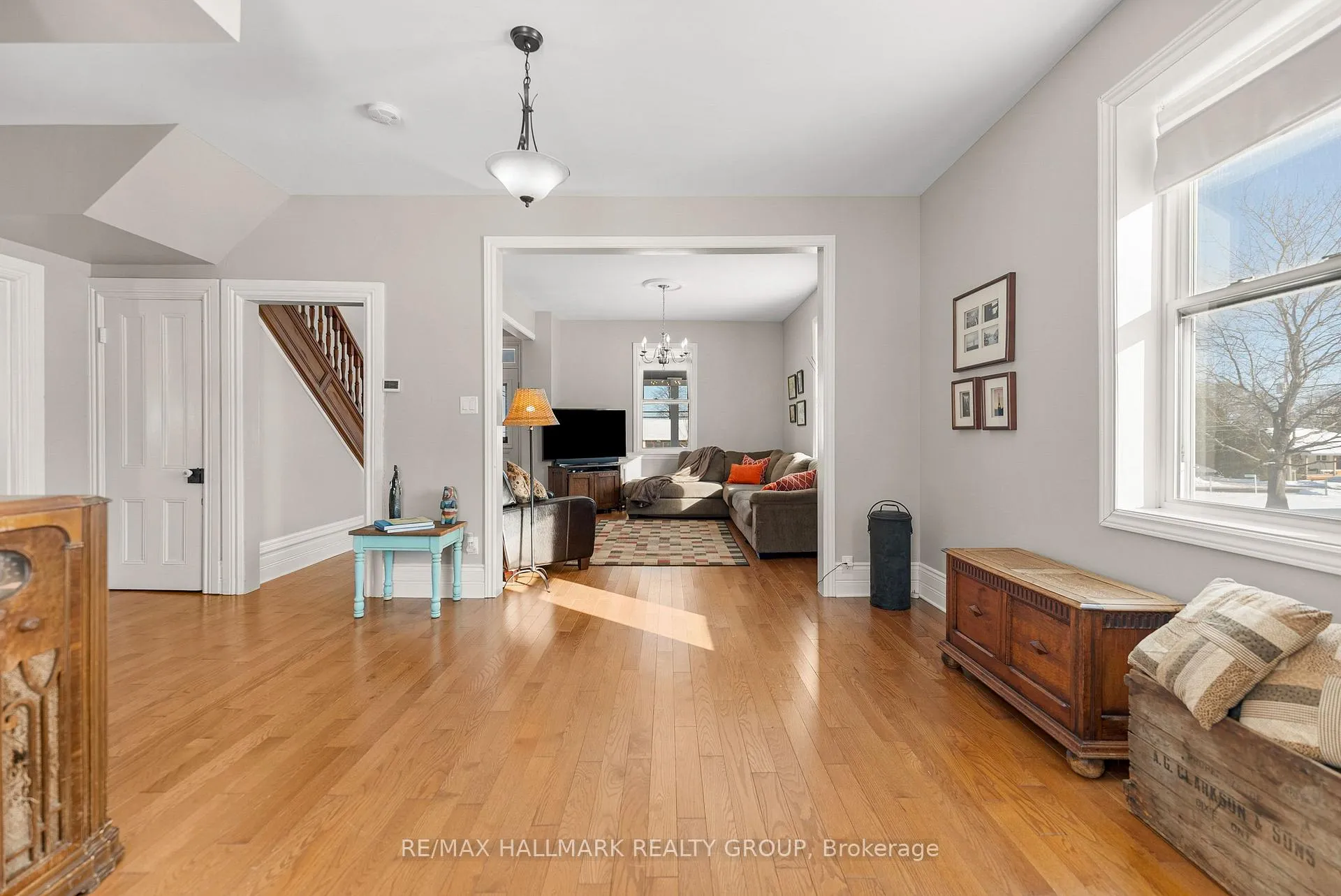 Photo 22 of 1456 Meadow Drive, Ottawa, Greely — HOMEH