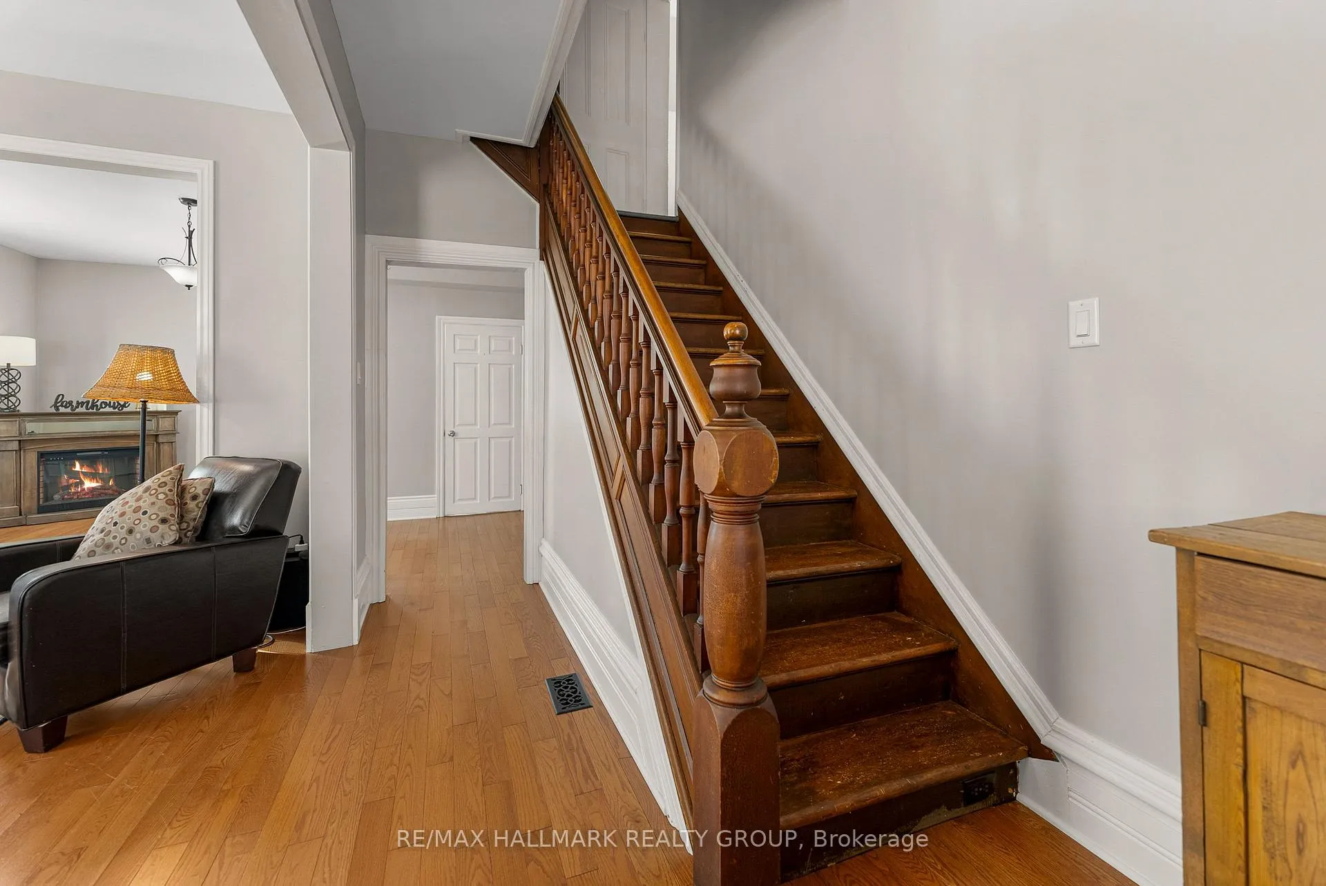 Photo 28 of 1456 Meadow Drive, Ottawa, Greely — HOMEH