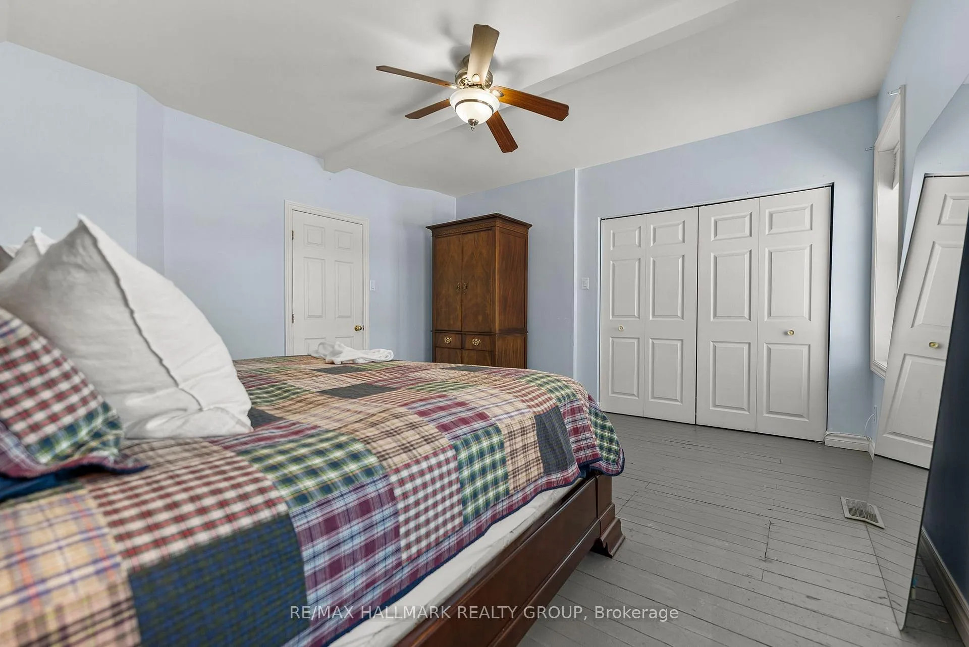 Photo 32 of 1456 Meadow Drive, Ottawa, Greely — HOMEH