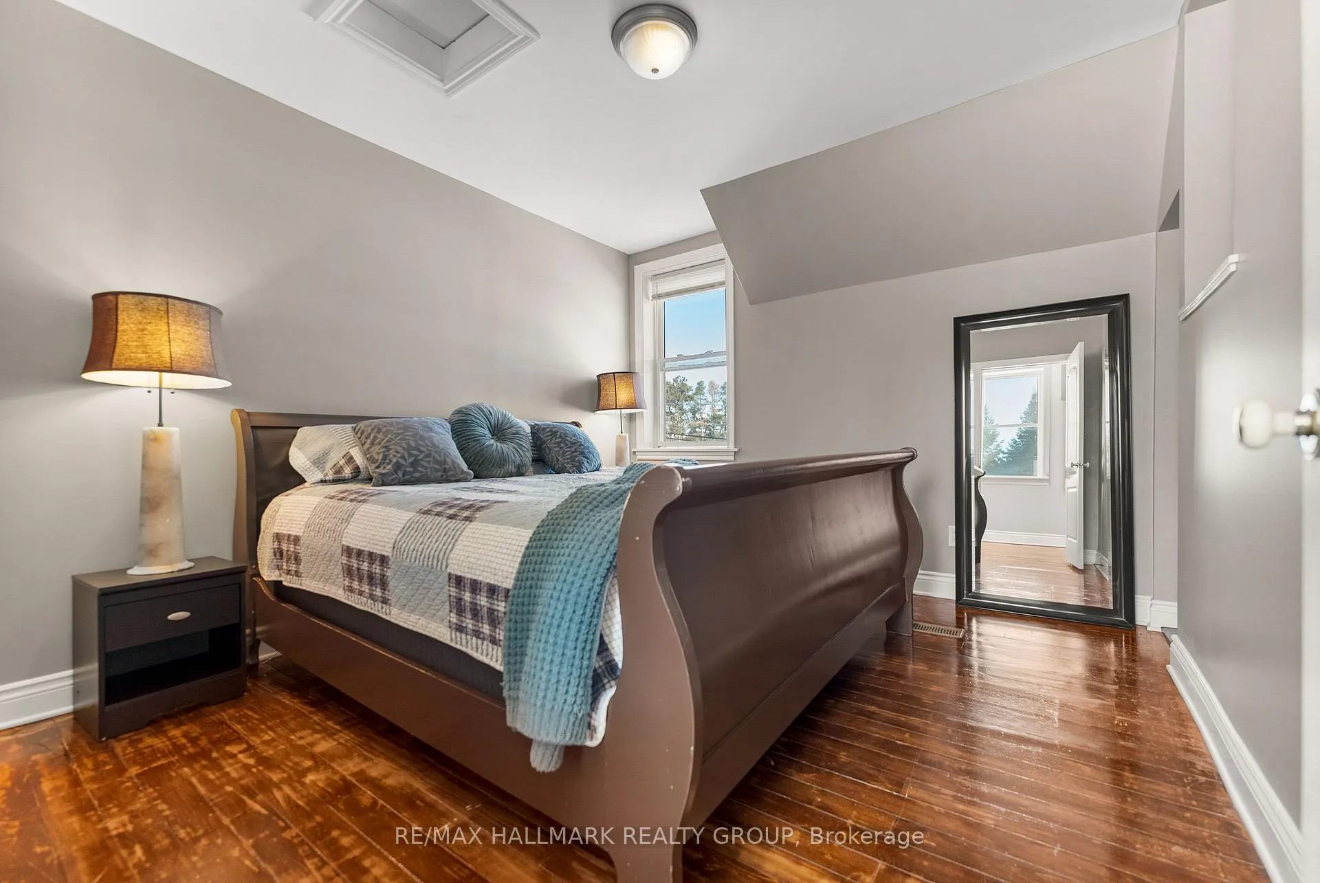 Photo 38 of 1456 Meadow Drive, Ottawa, Greely — HOMEH