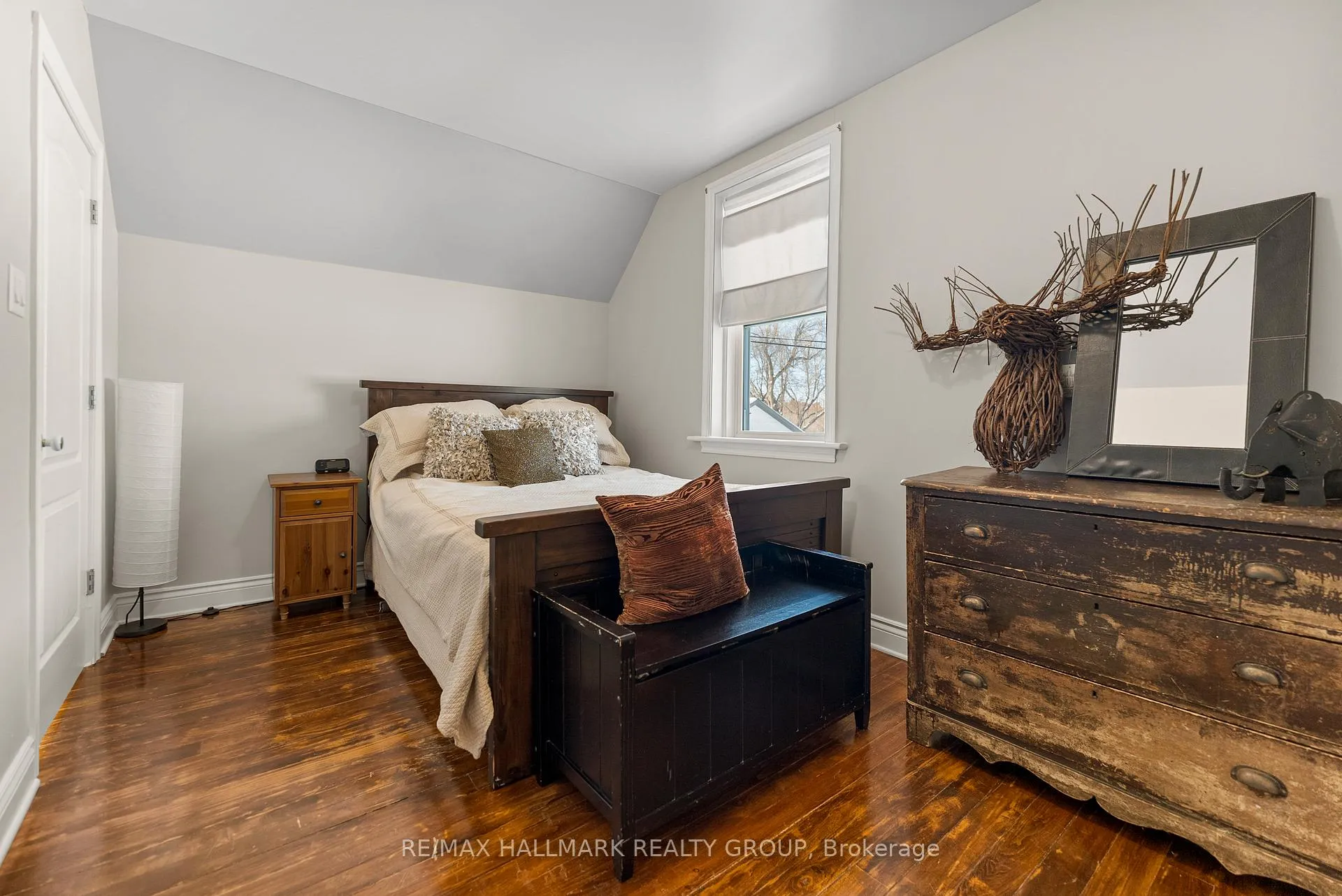 Photo 39 of 1456 Meadow Drive, Ottawa, Greely — HOMEH
