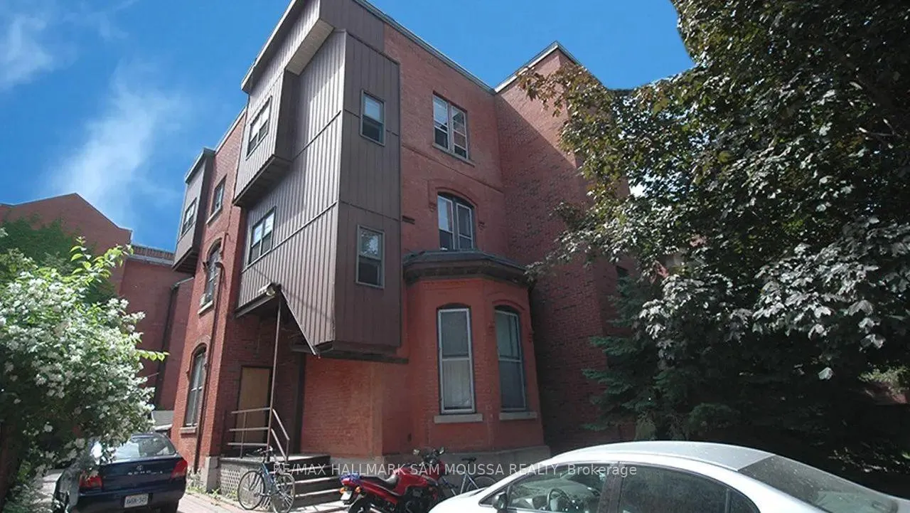 Photo 1 of Unit 6, 232 Cooper Street, Ottawa, Ottawa Centre — HOMEH