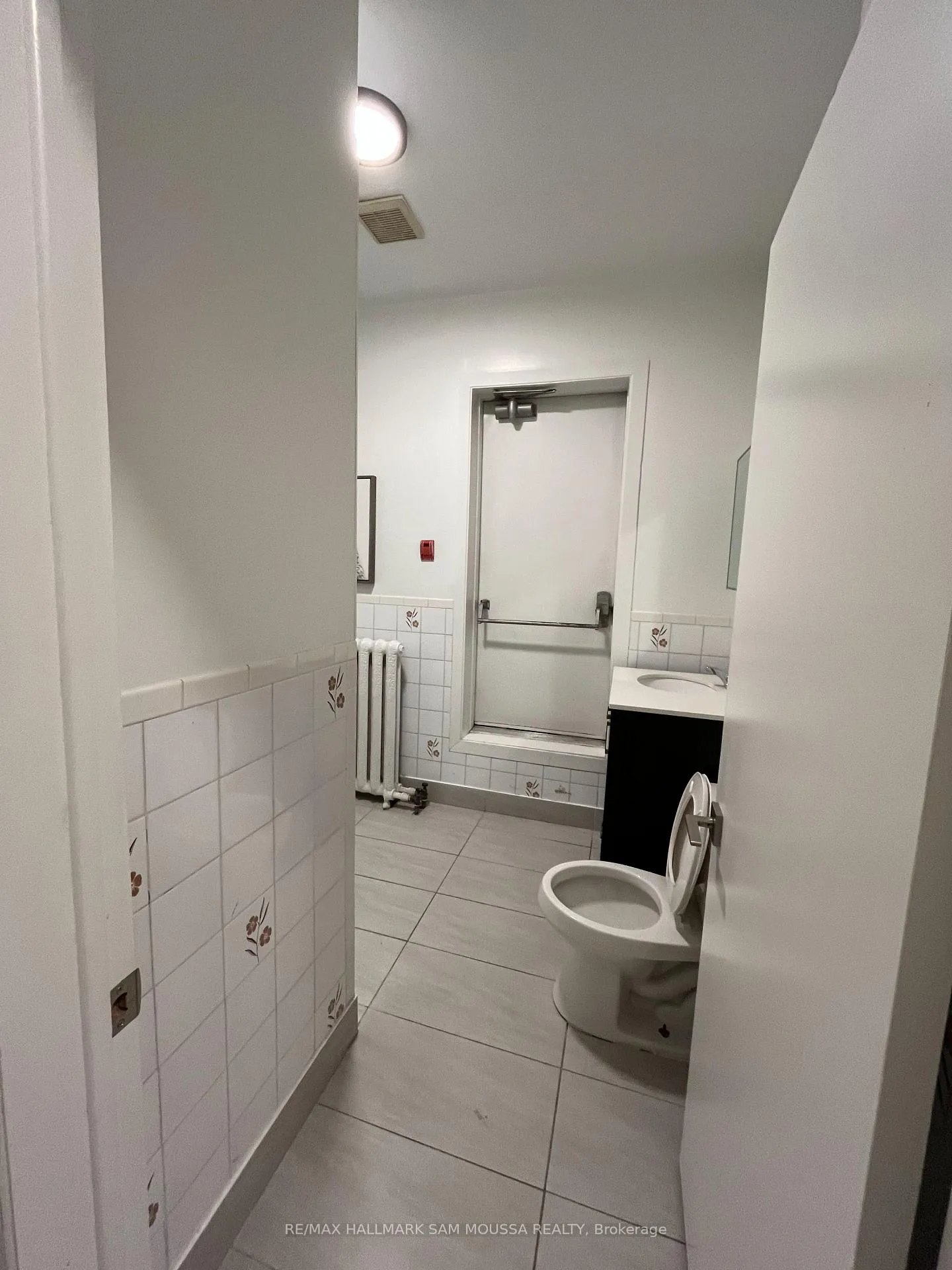 Photo 12 of Unit 6, 232 Cooper Street, Ottawa, Ottawa Centre — HOMEH