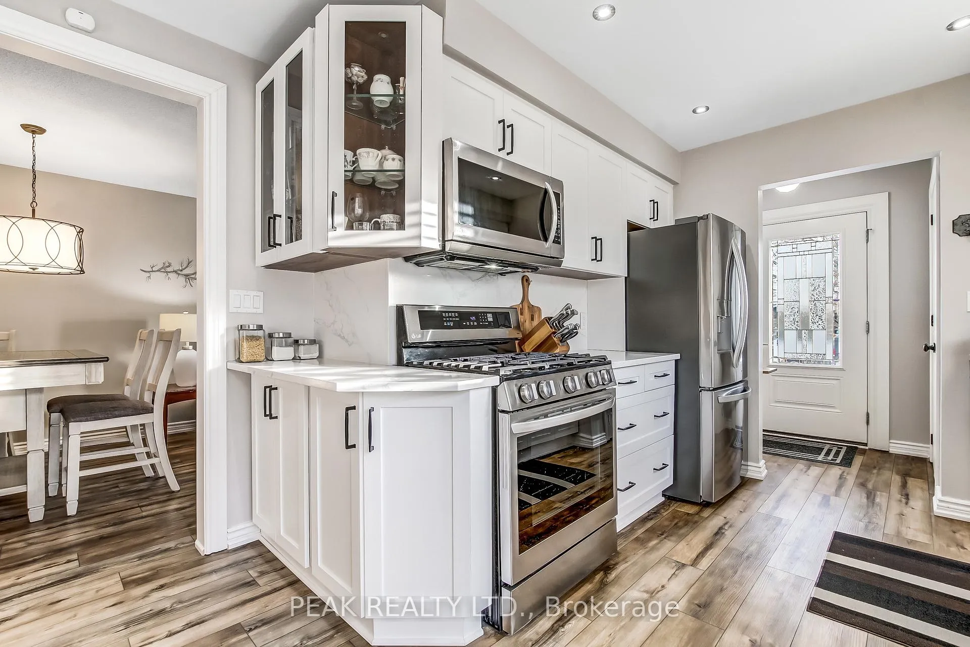 Photo 4 of 4 Maple Crescent, Brant, Paris — HOMEH