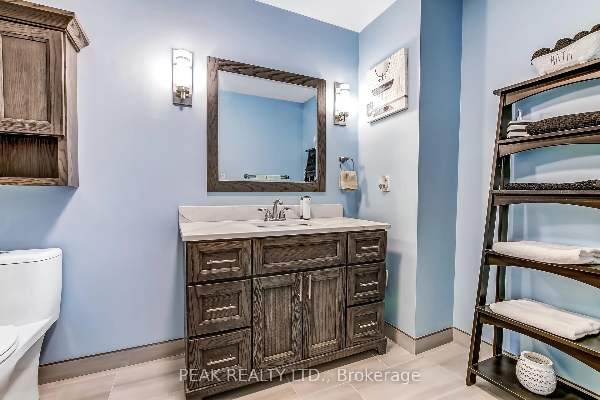 Photo 13 of 4 Maple Crescent, Brant, Paris — HOMEH