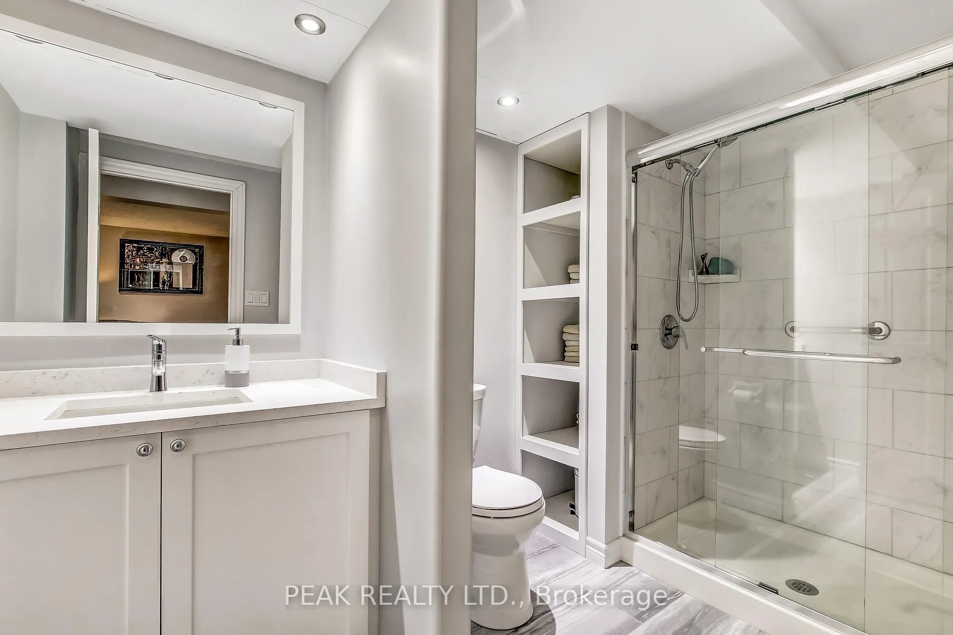 Photo 19 of 4 Maple Crescent, Brant, Paris — HOMEH