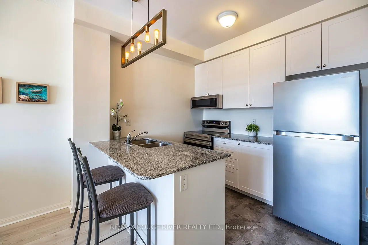 Photo 4 of Unit 322, 84 Aspen Springs Drive, Clarington, Bowmanville — HOMEH