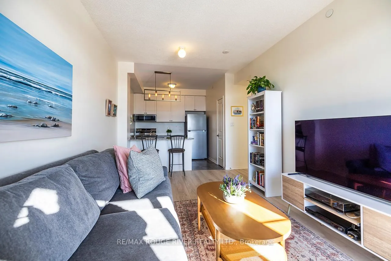 Photo 10 of Unit 322, 84 Aspen Springs Drive, Clarington, Bowmanville — HOMEH