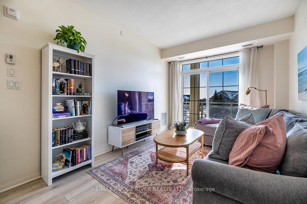 Photo 11 of Unit 322, 84 Aspen Springs Drive, Clarington, Bowmanville — HOMEH