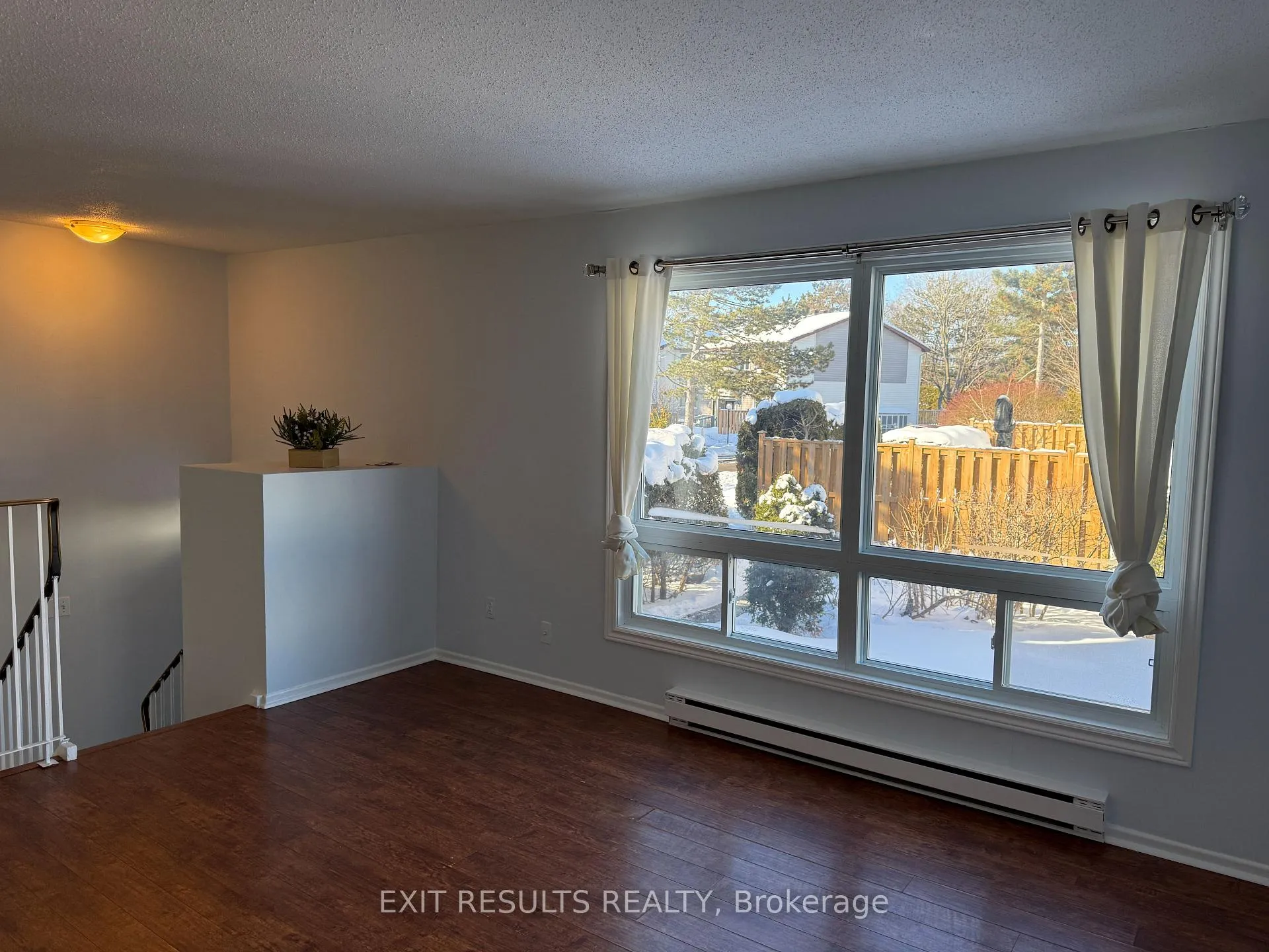 Photo 10 of 25H Banner Road, Ottawa, Sheahan Estates/Trend Village — HOMEH