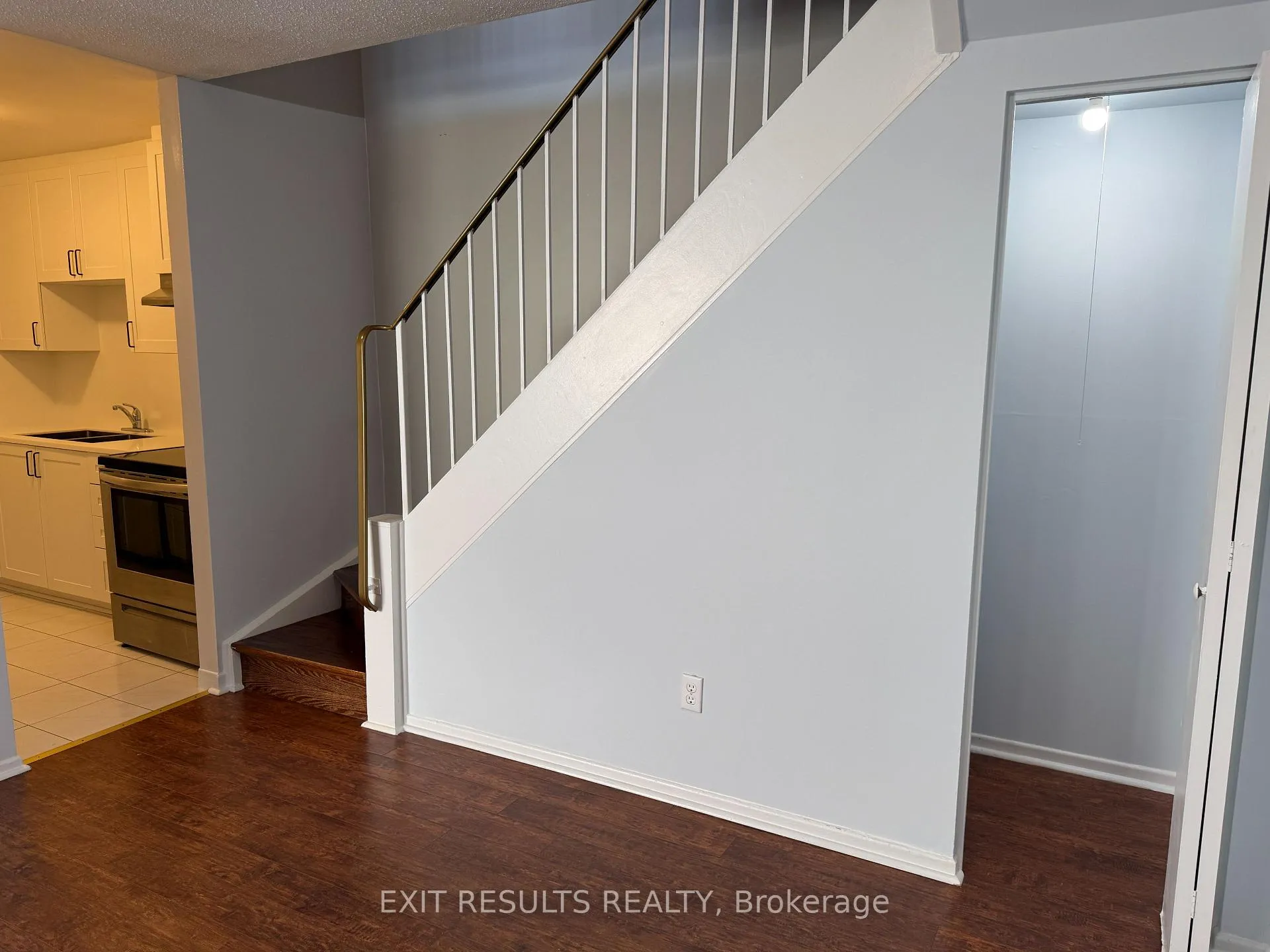 Photo 13 of 25H Banner Road, Ottawa, Sheahan Estates/Trend Village — HOMEH