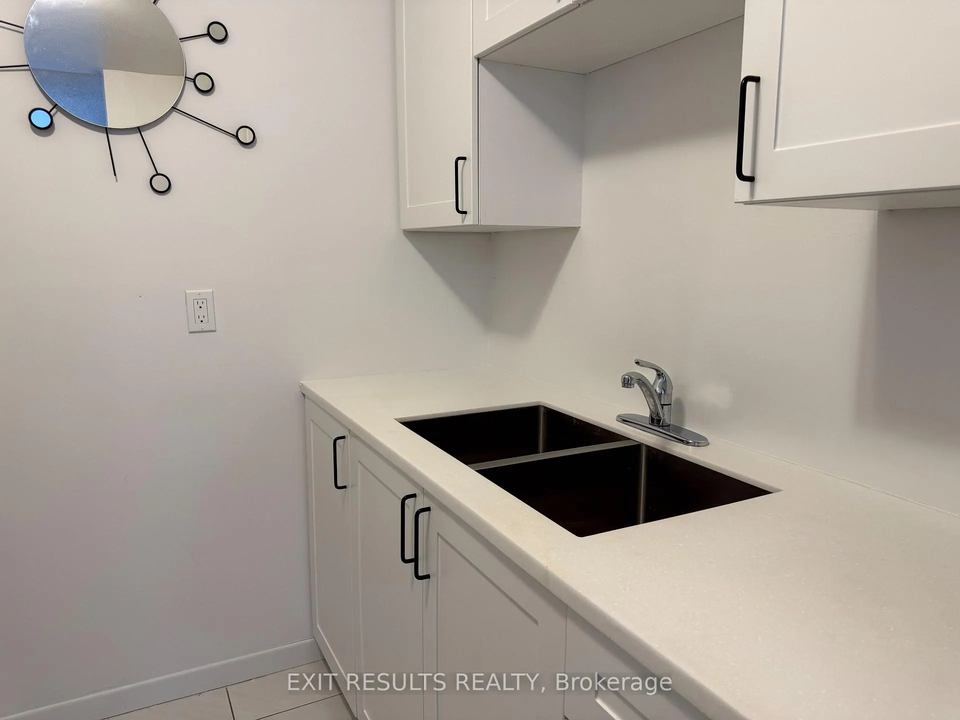 Photo 17 of 25H Banner Road, Ottawa, Sheahan Estates/Trend Village — HOMEH