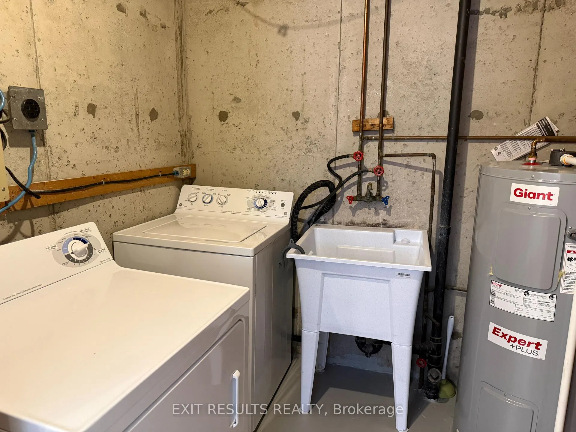 Photo 47 of 25H Banner Road, Ottawa, Sheahan Estates/Trend Village — HOMEH