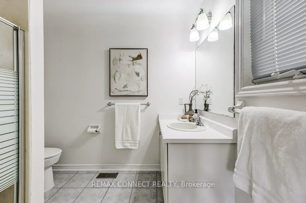 Photo 33 of 863 Deer Valley Drive, Oshawa, Northglen — HOMEH