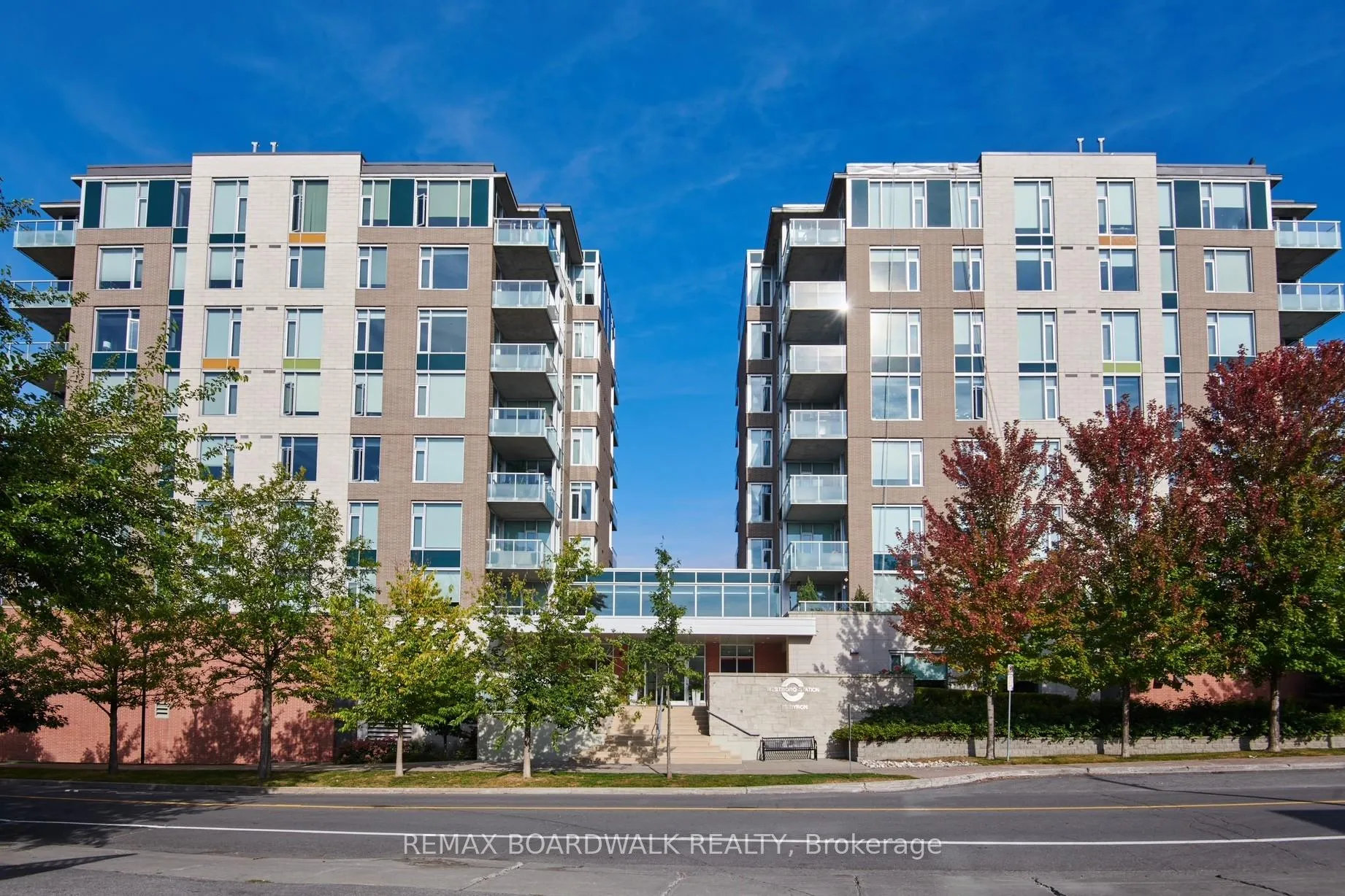 Photo 1 of Unit 407, 575 Byron Avenue, Ottawa, McKellar/Highland — HOMEH