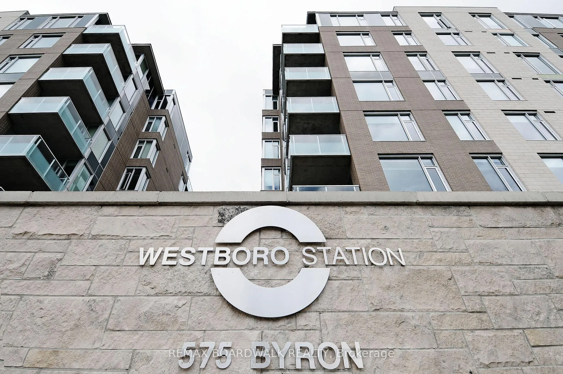 Photo 2 of Unit 407, 575 Byron Avenue, Ottawa, McKellar/Highland — HOMEH