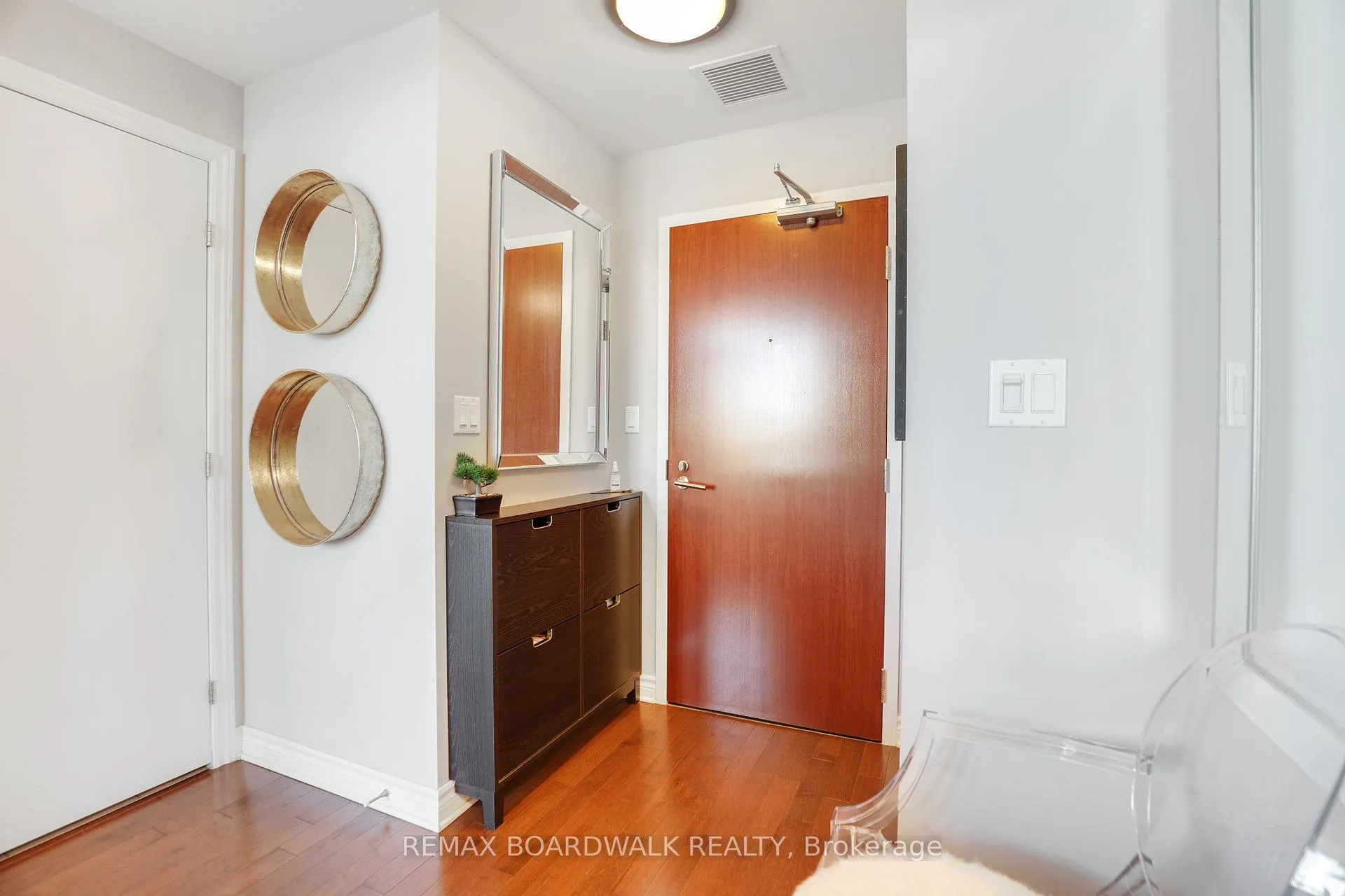 Photo 8 of Unit 407, 575 Byron Avenue, Ottawa, McKellar/Highland — HOMEH
