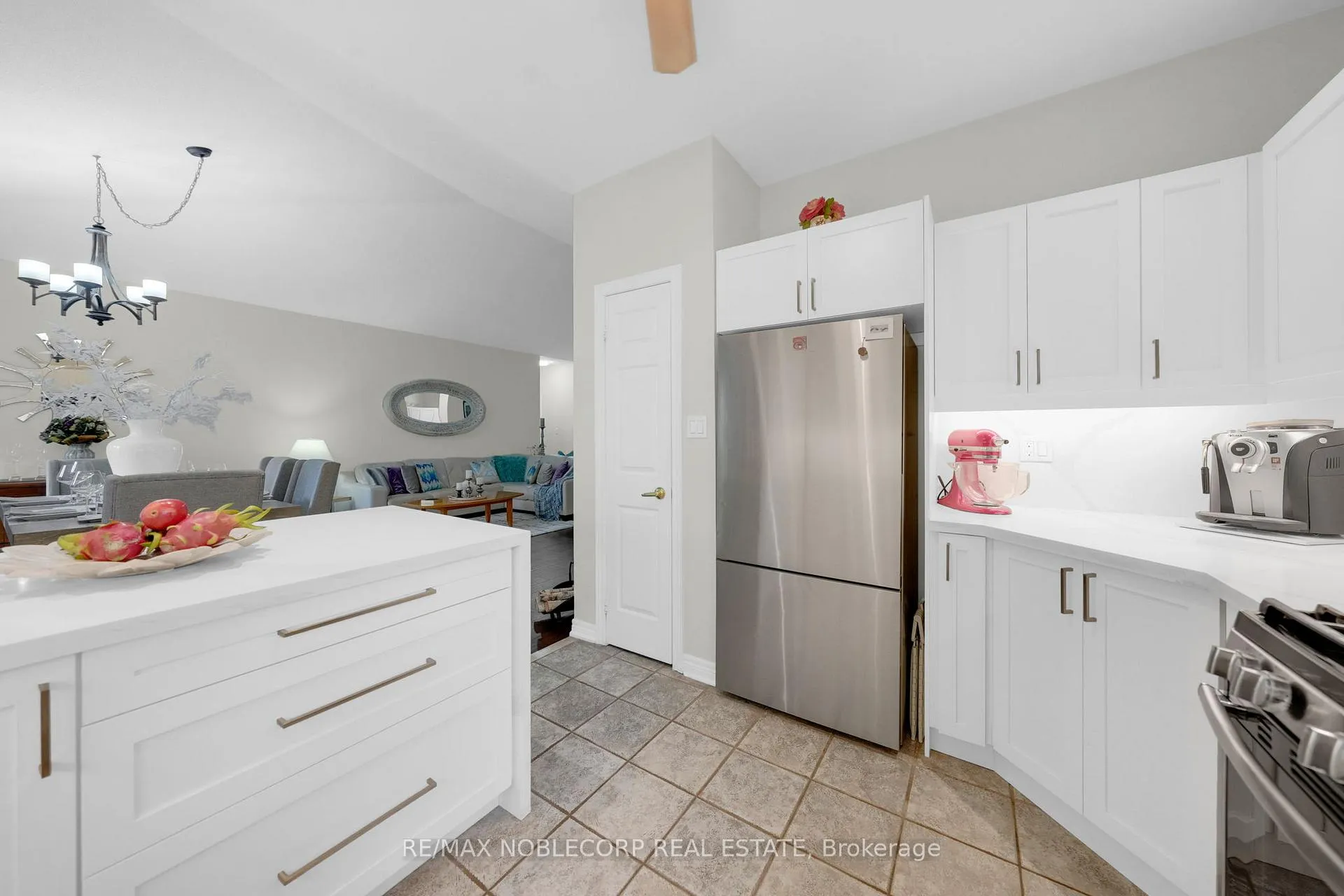 Photo 14 of 14 Willard Hunt Court, King, Schomberg — HOMEH