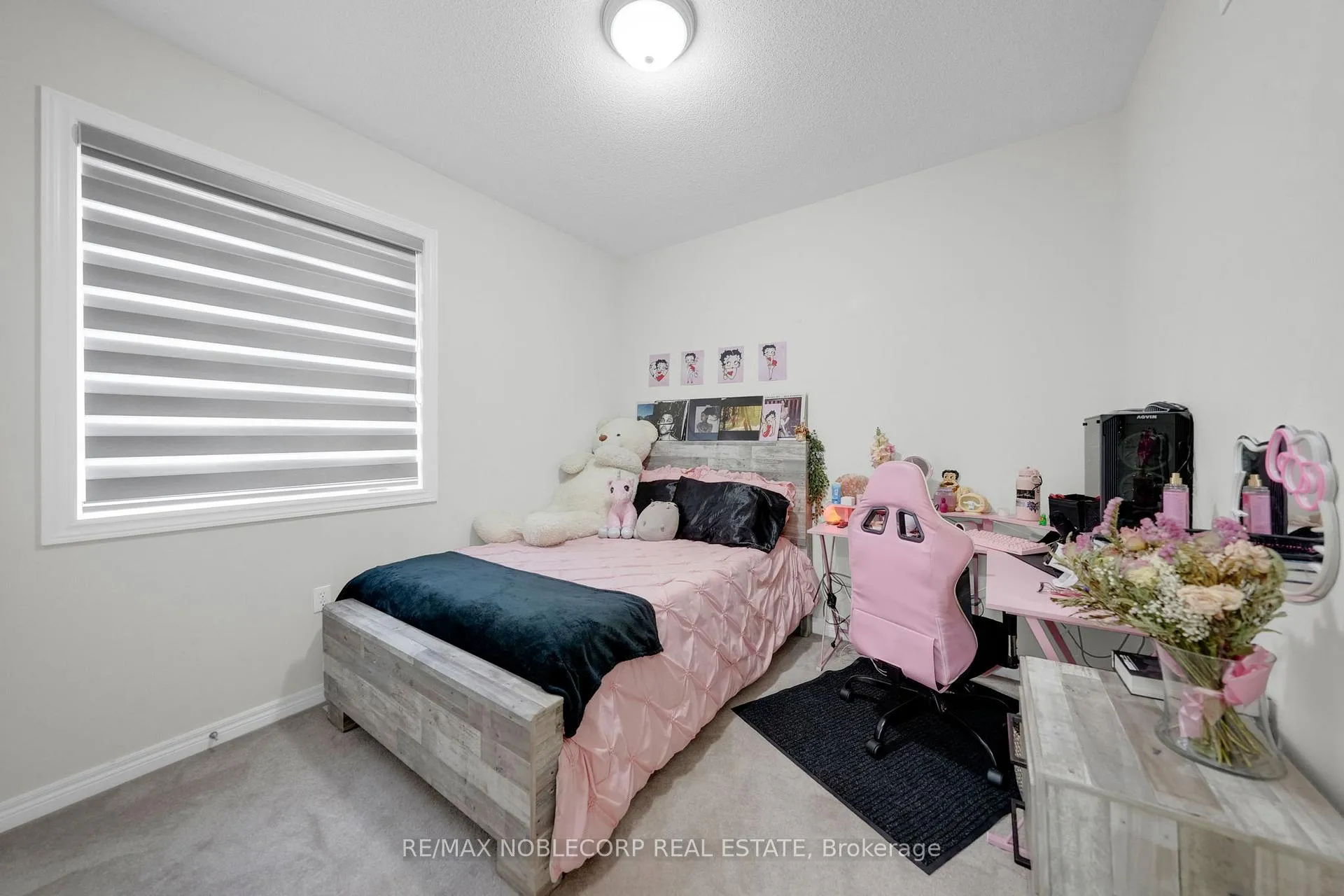 Photo 23 of 14 Willard Hunt Court, King, Schomberg — HOMEH