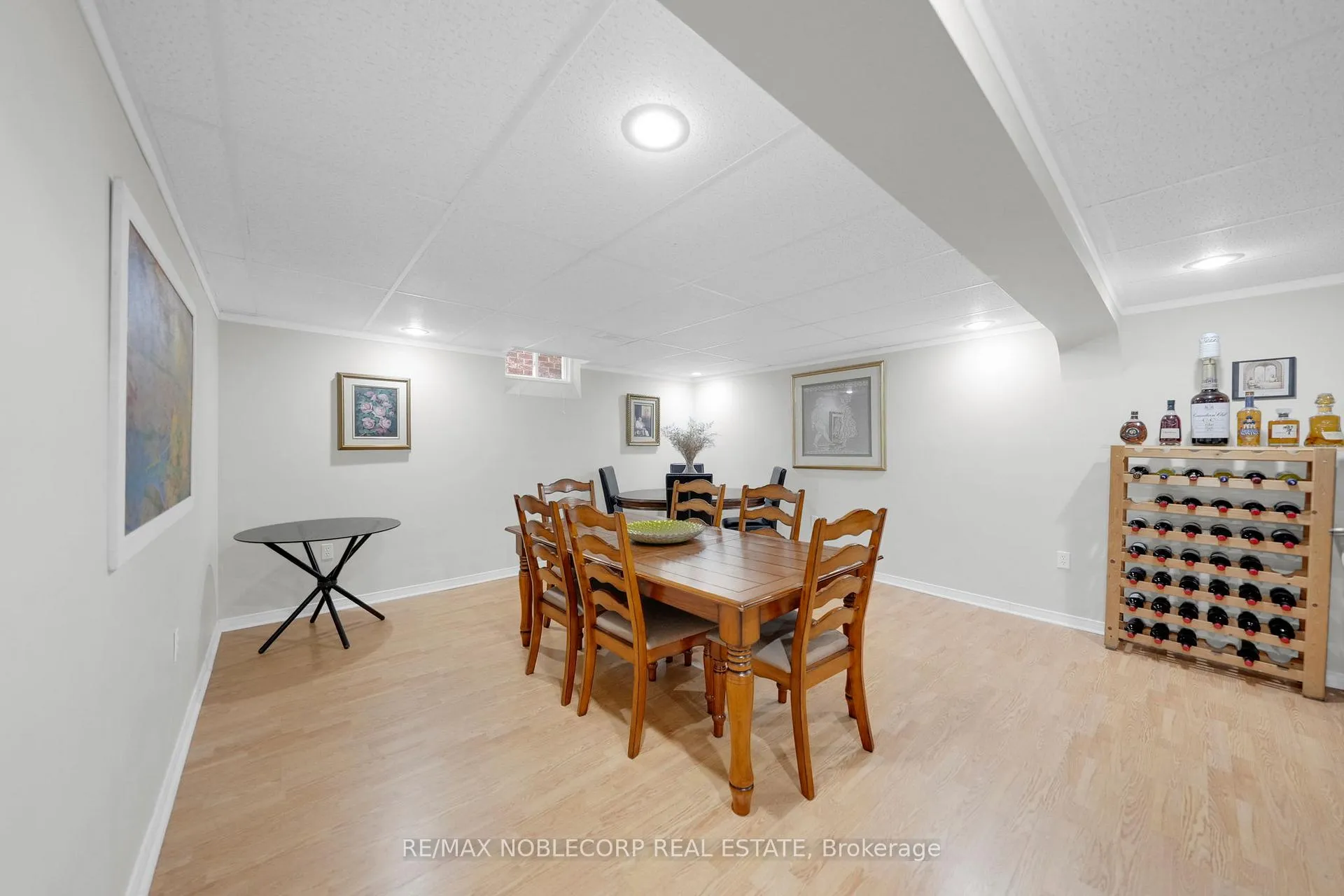 Photo 31 of 14 Willard Hunt Court, King, Schomberg — HOMEH