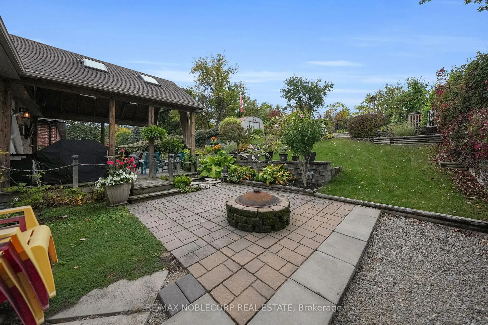 Photo 42 of 14 Willard Hunt Court, King, Schomberg — HOMEH