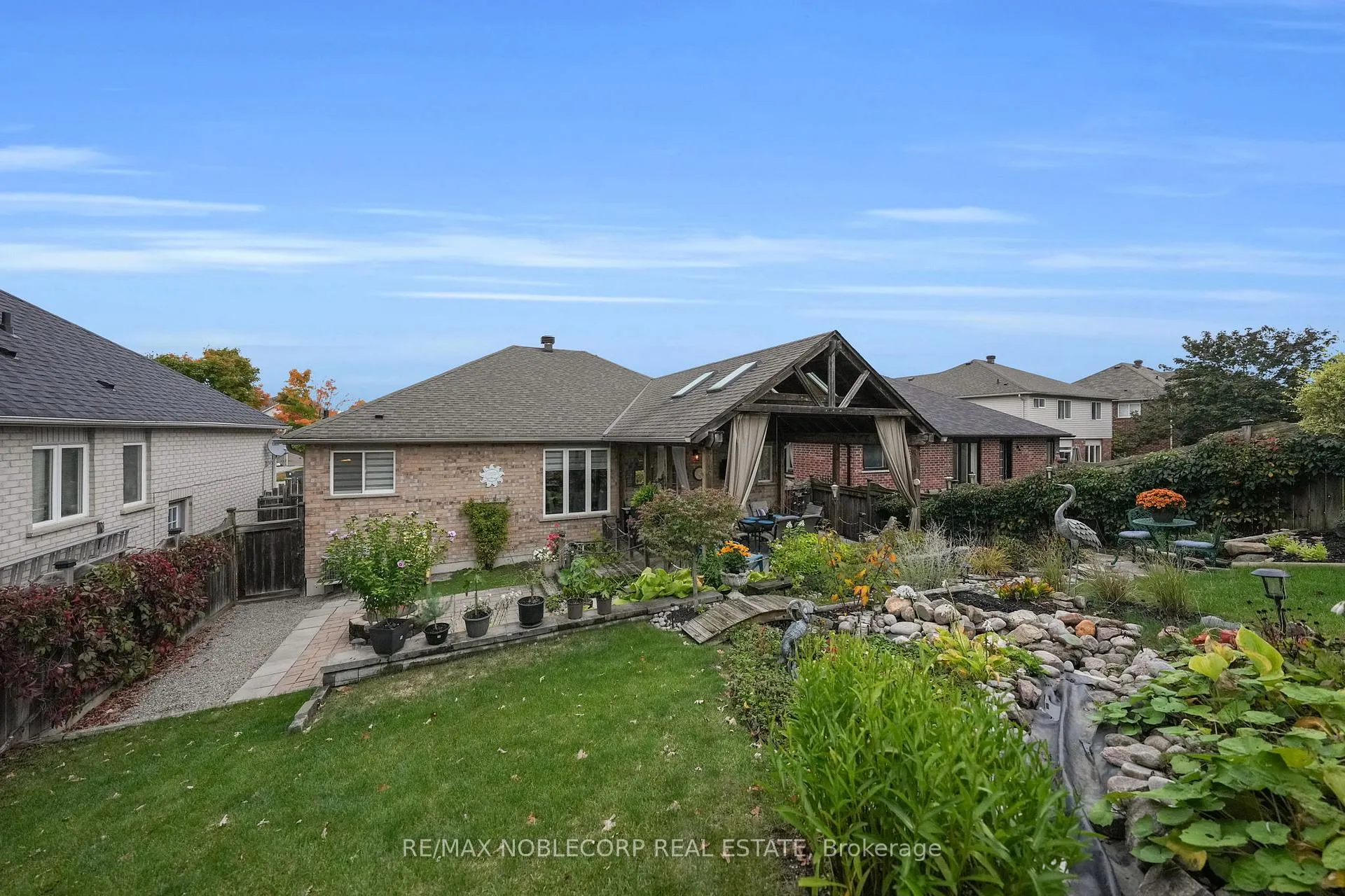 Photo 43 of 14 Willard Hunt Court, King, Schomberg — HOMEH