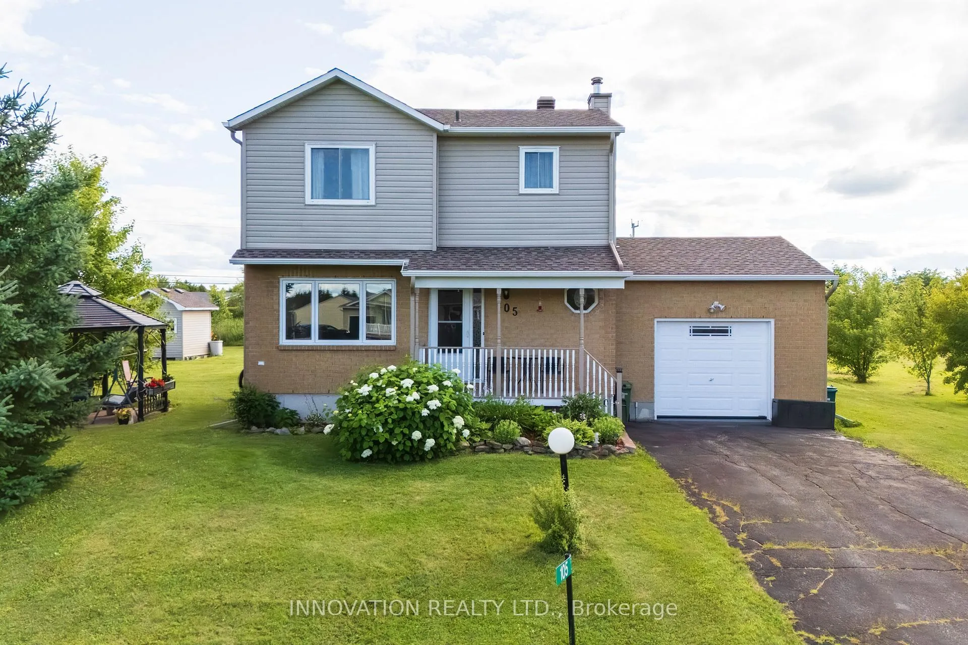 Photo 2 of 105 Cricket Crescent, Ottawa, Dunrobin — HOMEH